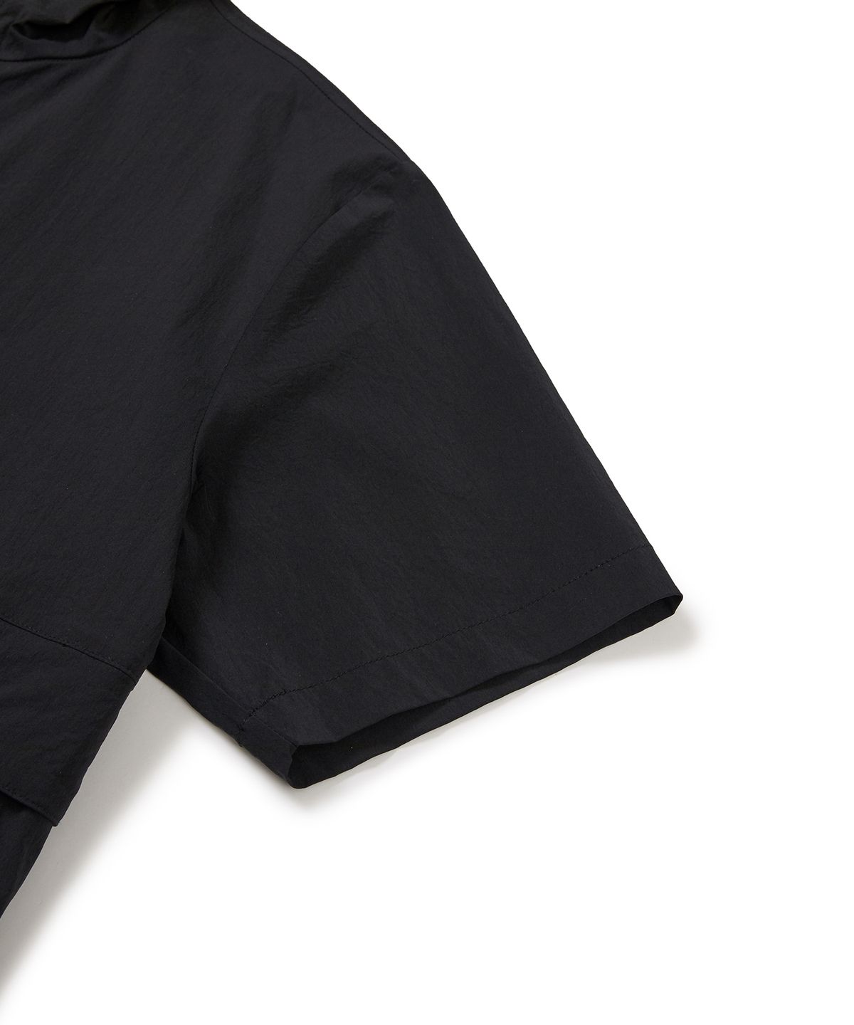 스노우피크 어패럴(SNOWPEAK APPAREL) 루트 후드 반팔 아노락 Black (S24MURAN65)