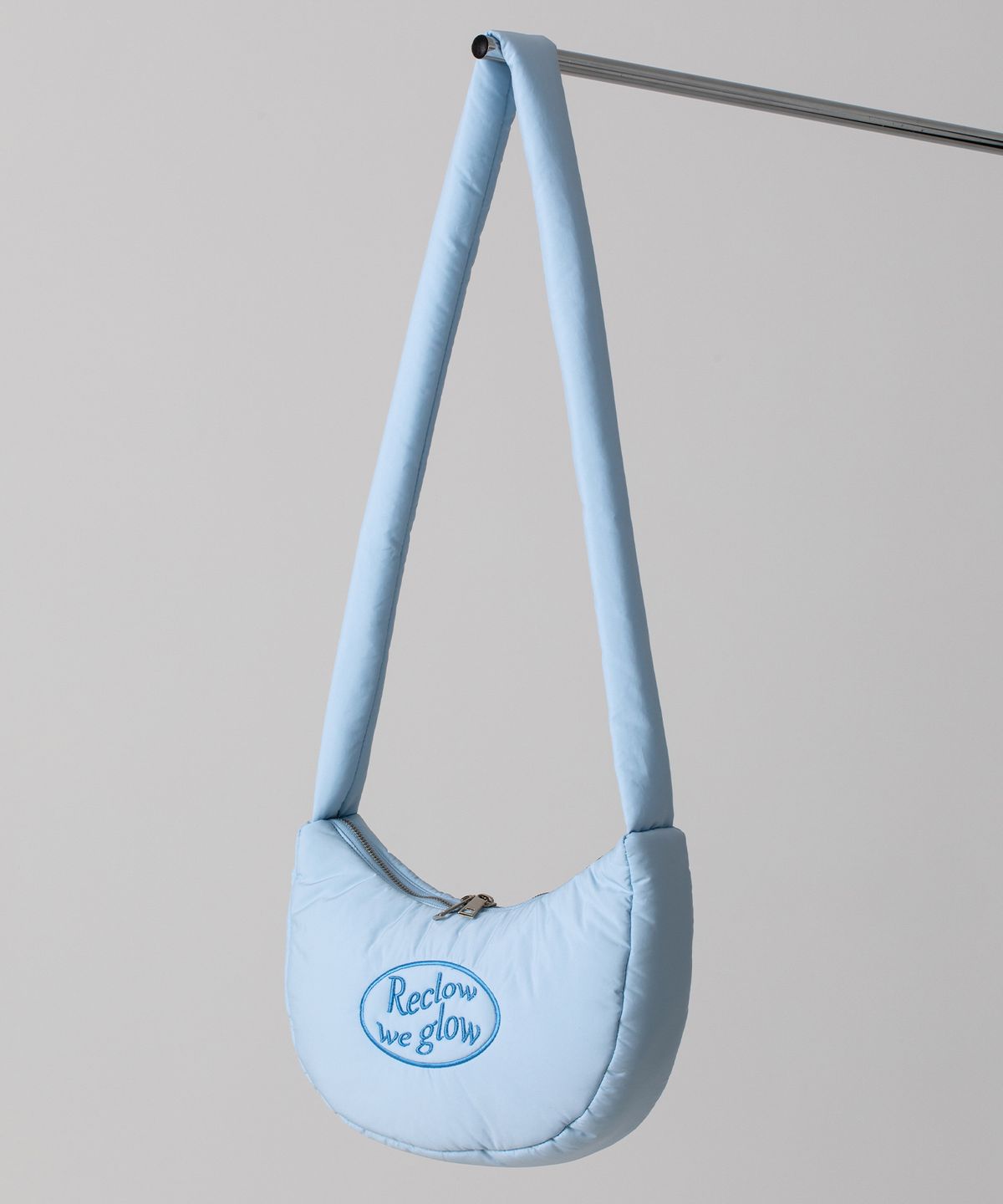 리끌로우(RECLOW) RC CANDY HALFMOON 가방 SKY BLUE