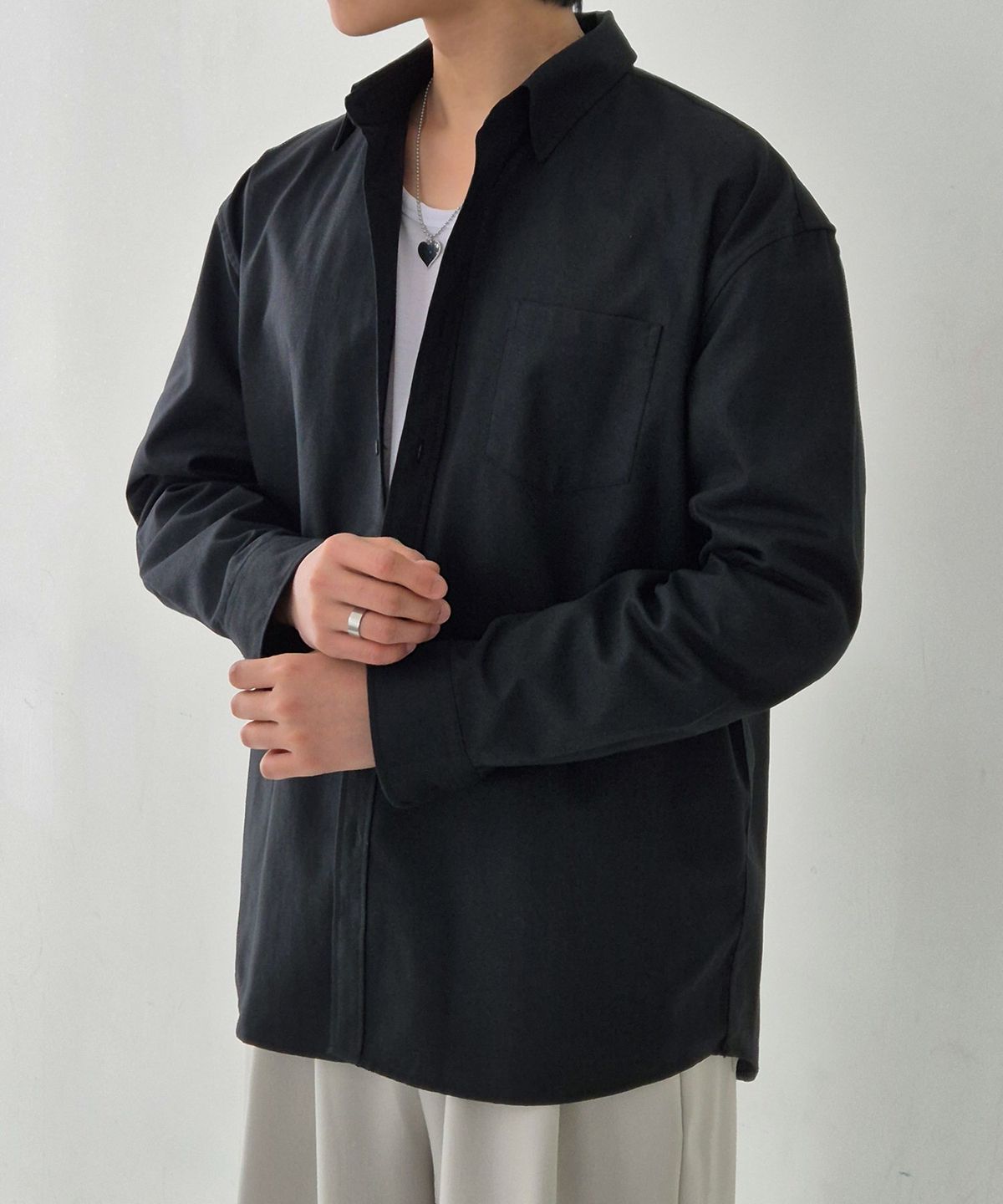 음(UMM) 스탠다드핏 무지옥스포드셔츠_블랙