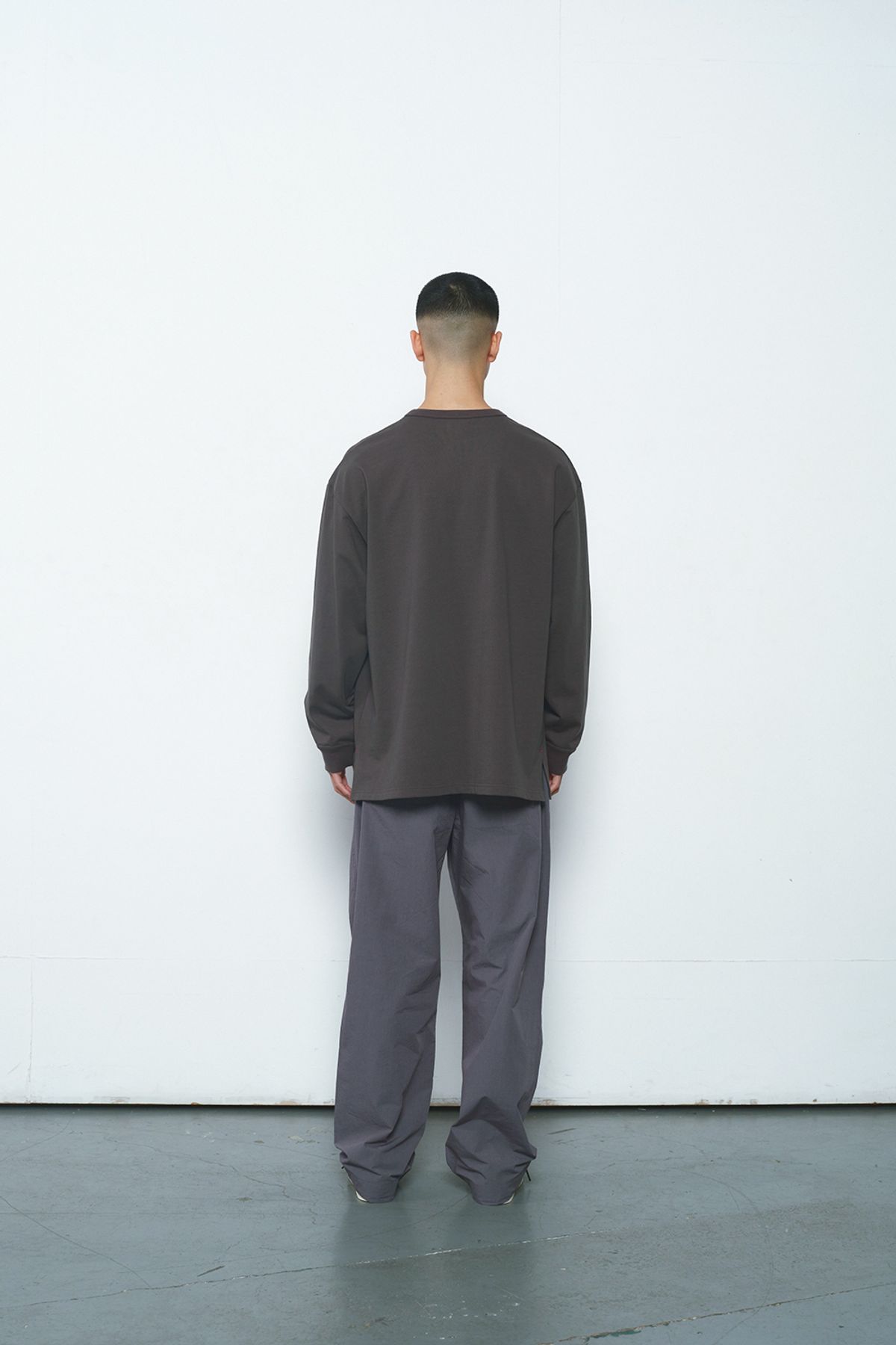 홀리선(HORLISUN) Lawrence Long Sleeve T-shirt Charcoal