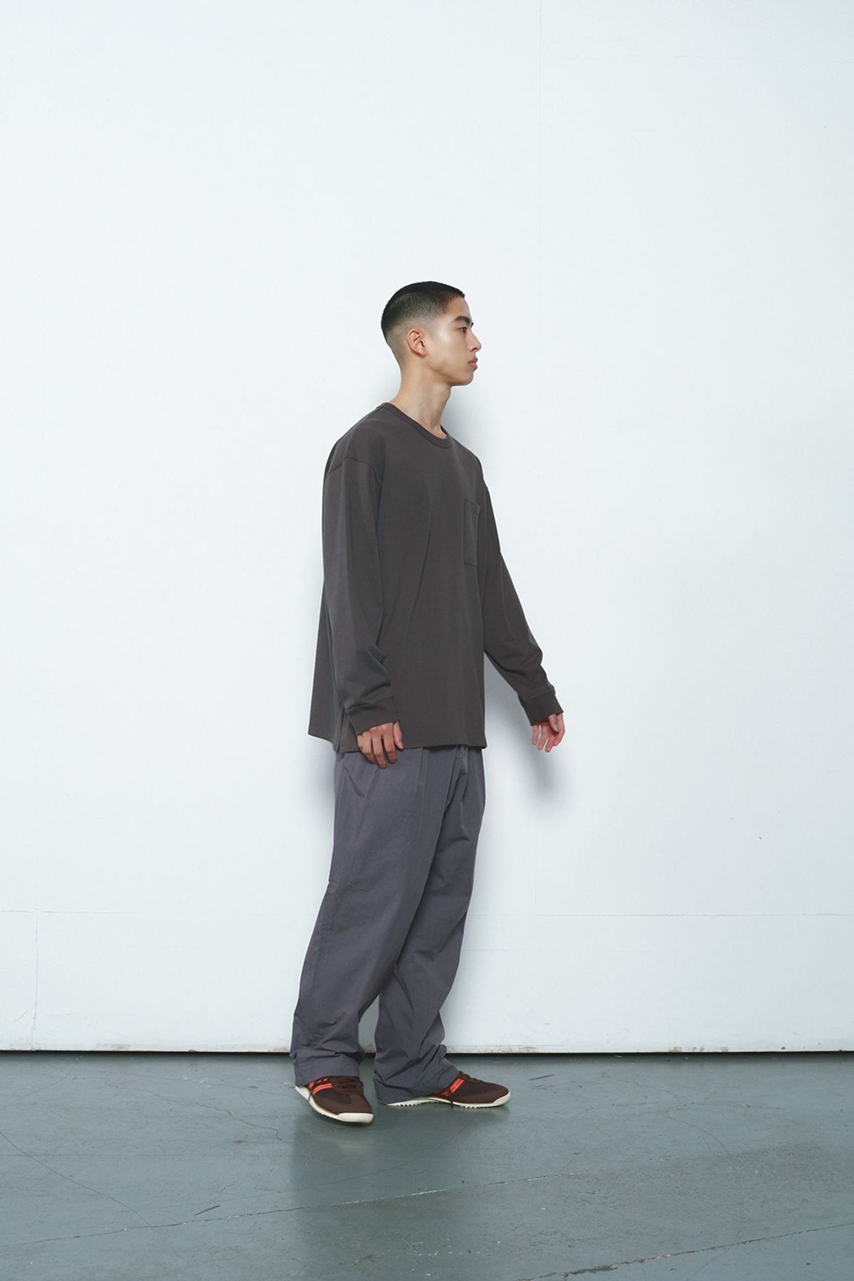 홀리선(HORLISUN) Lawrence Long Sleeve T-shirt Charcoal