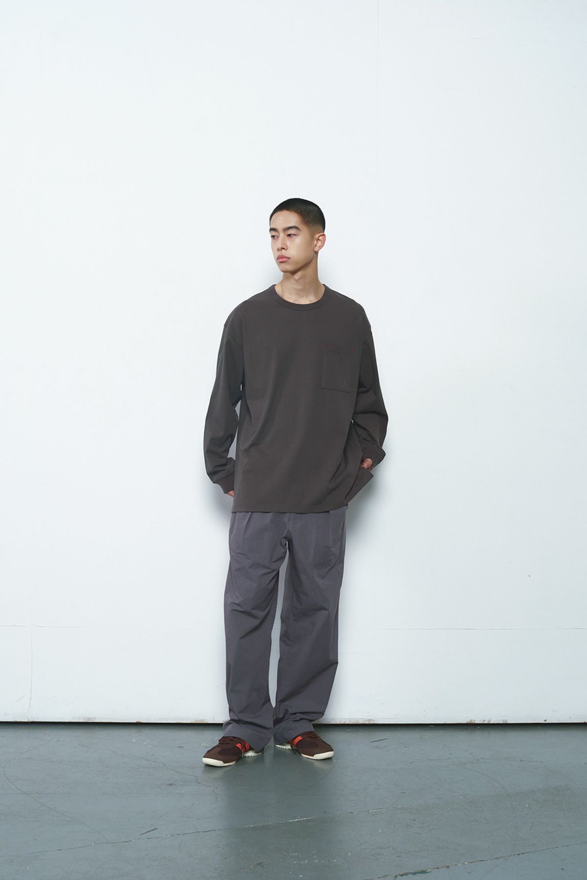 홀리선(HORLISUN) Lawrence Long Sleeve T-shirt Charcoal