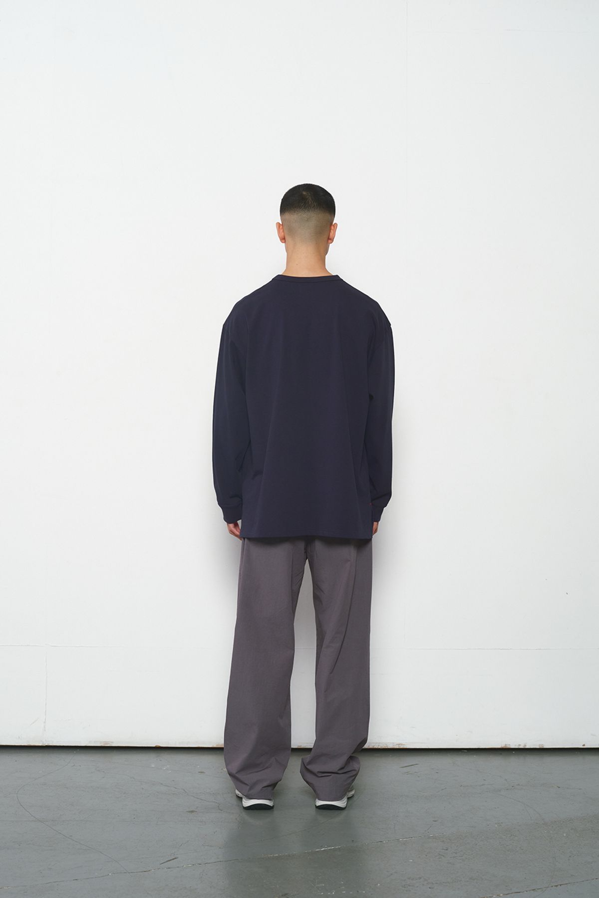 홀리선(HORLISUN) Lawrence Long Sleeve T-shirt Navy