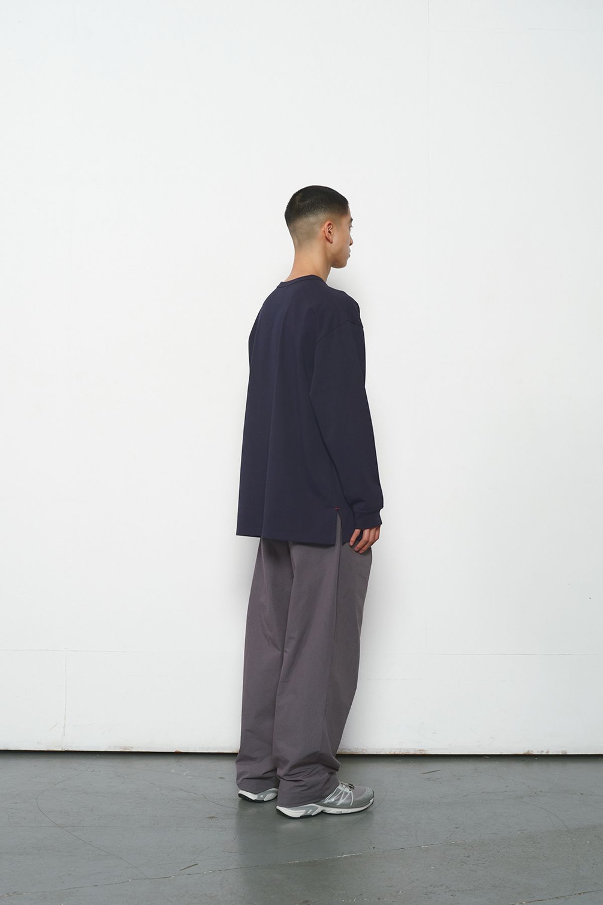 홀리선(HORLISUN) Lawrence Long Sleeve T-shirt Navy