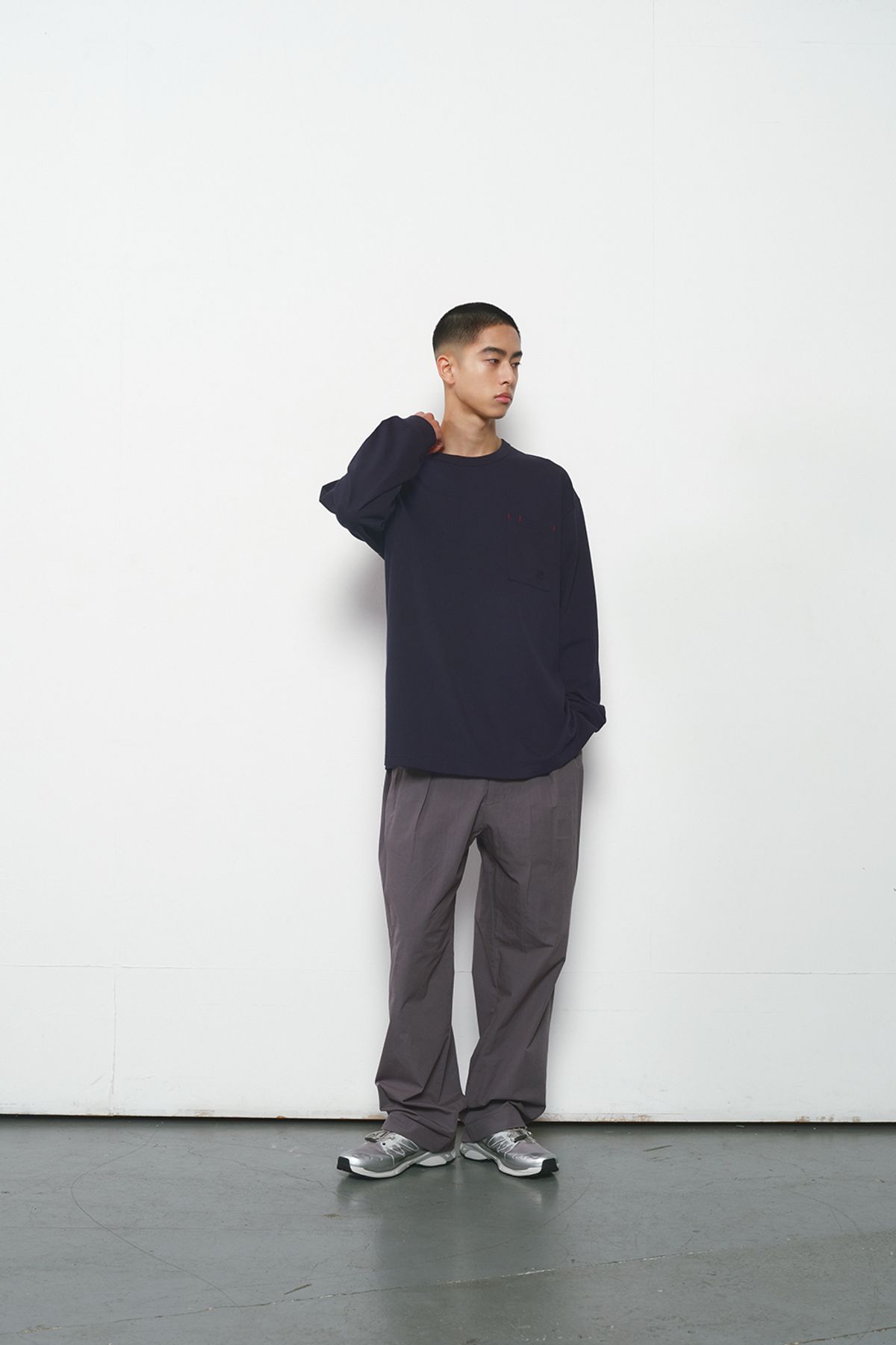홀리선(HORLISUN) Lawrence Long Sleeve T-shirt Navy