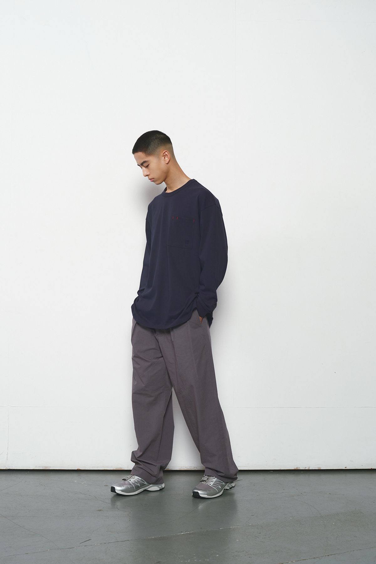 홀리선(HORLISUN) Lawrence Long Sleeve T-shirt Navy