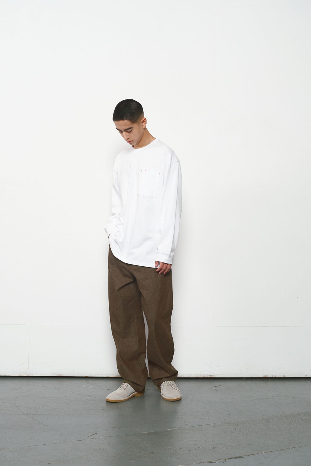 홀리선(HORLISUN) Lawrence Long Sleeve T-shirt White