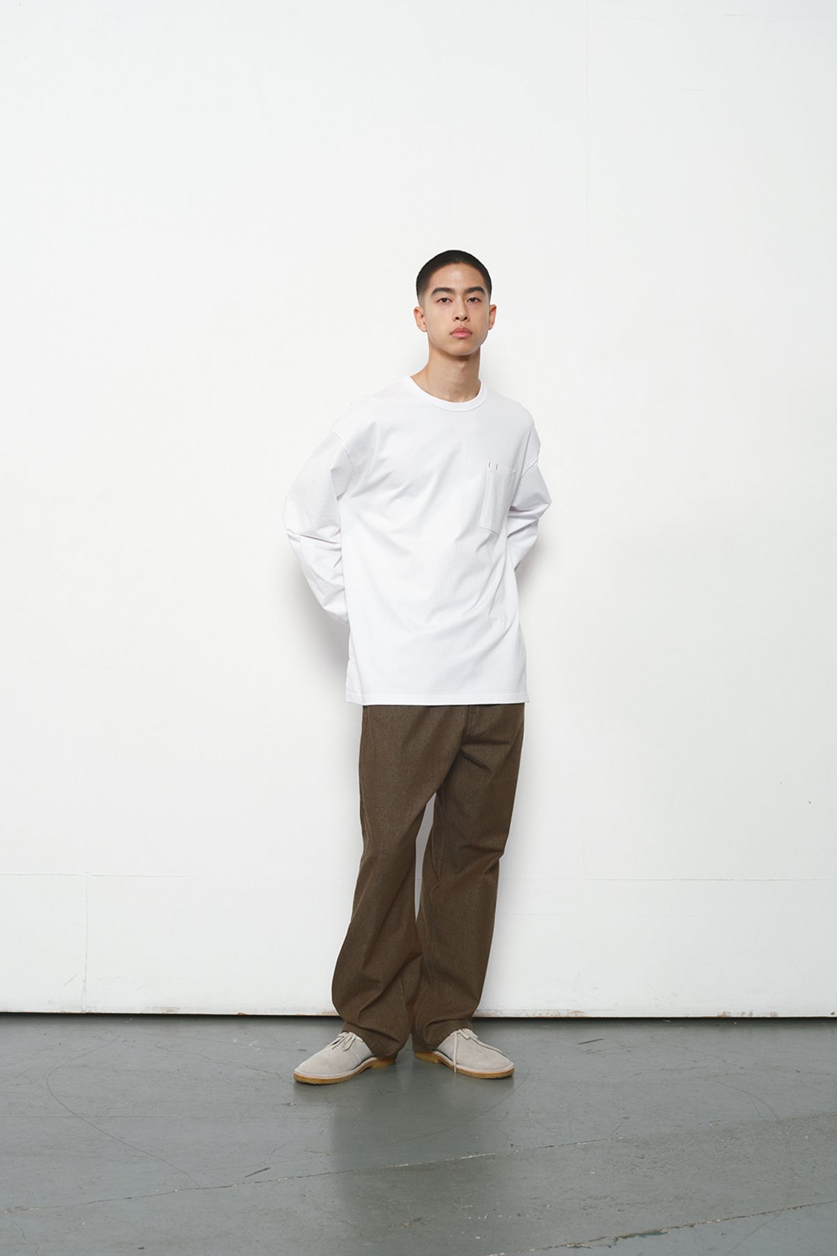 홀리선(HORLISUN) Lawrence Long Sleeve T-shirt White