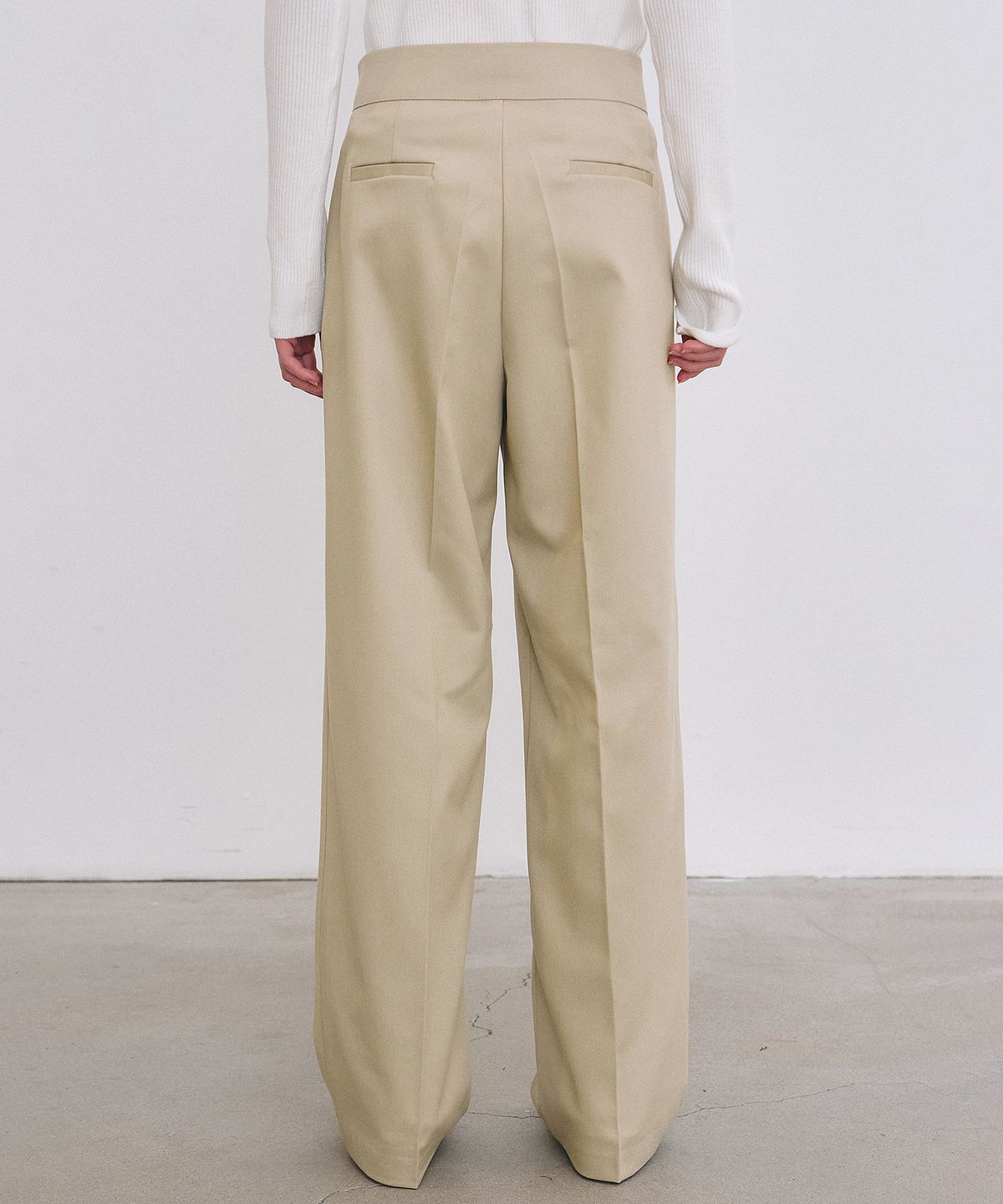 닉앤니콜(NICK&NICOLE) MINIMAL CLASSIC PINTUCK SLACKS_BEIGE