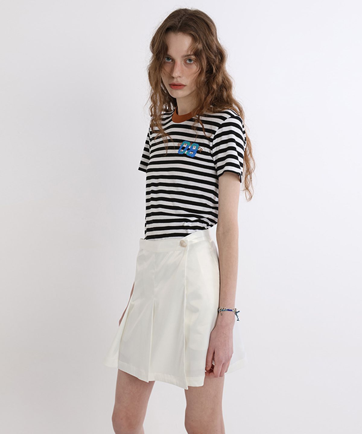 그린버터(GREENBUTTER) Silky Heart Button Skirt (Ivory)