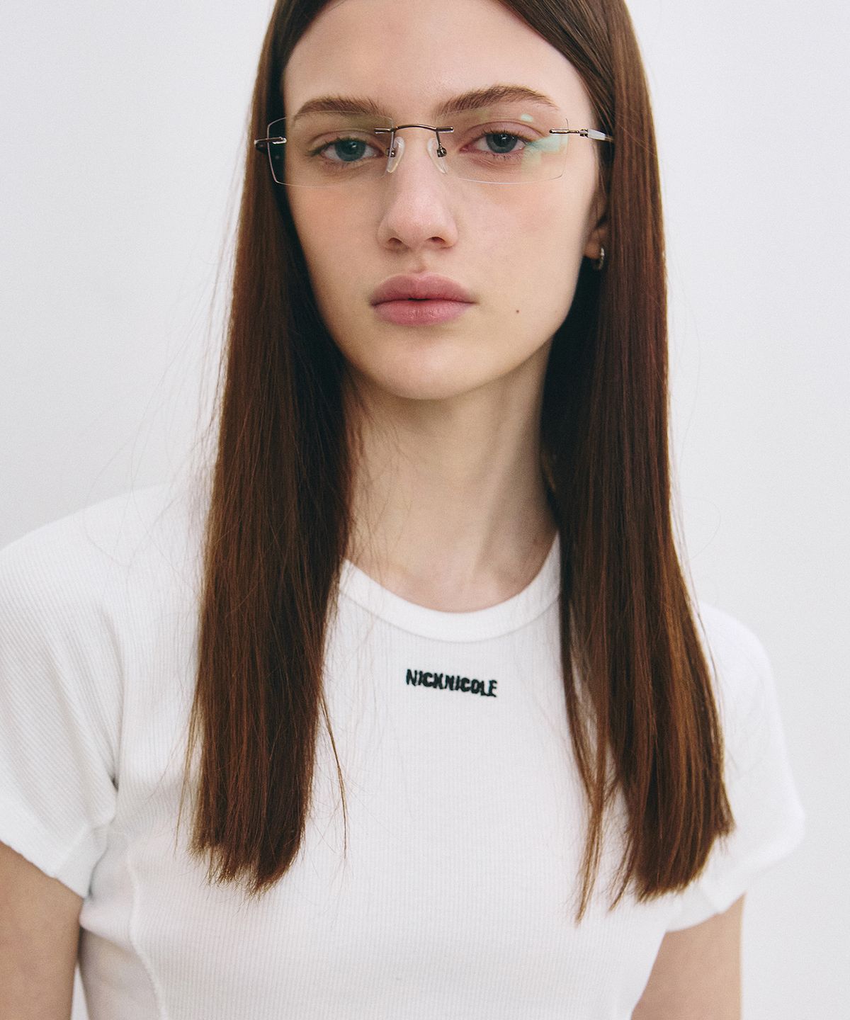 닉앤니콜(NICK&NICOLE) NICOLE SLIM LINE HALF TOP_IVORY
