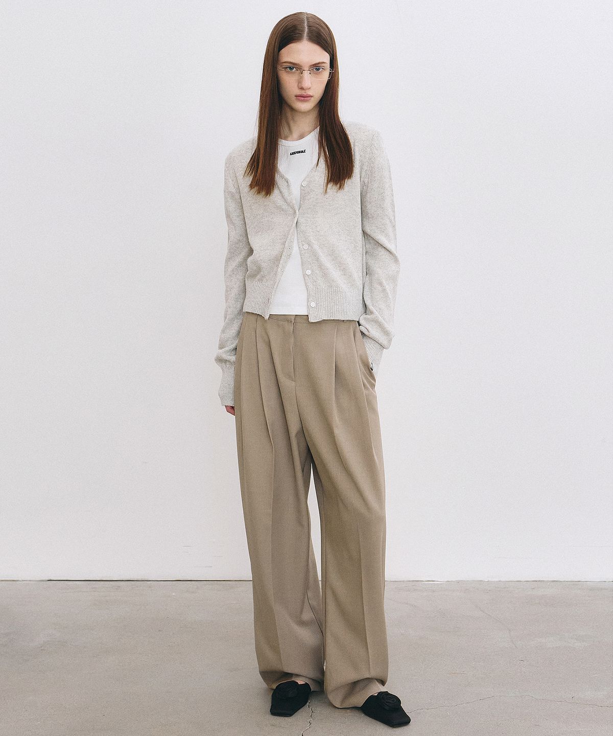 닉앤니콜(NICK&NICOLE) MINIMAL CLASSIC LOOSE FIT SLACKS_BEIGE
