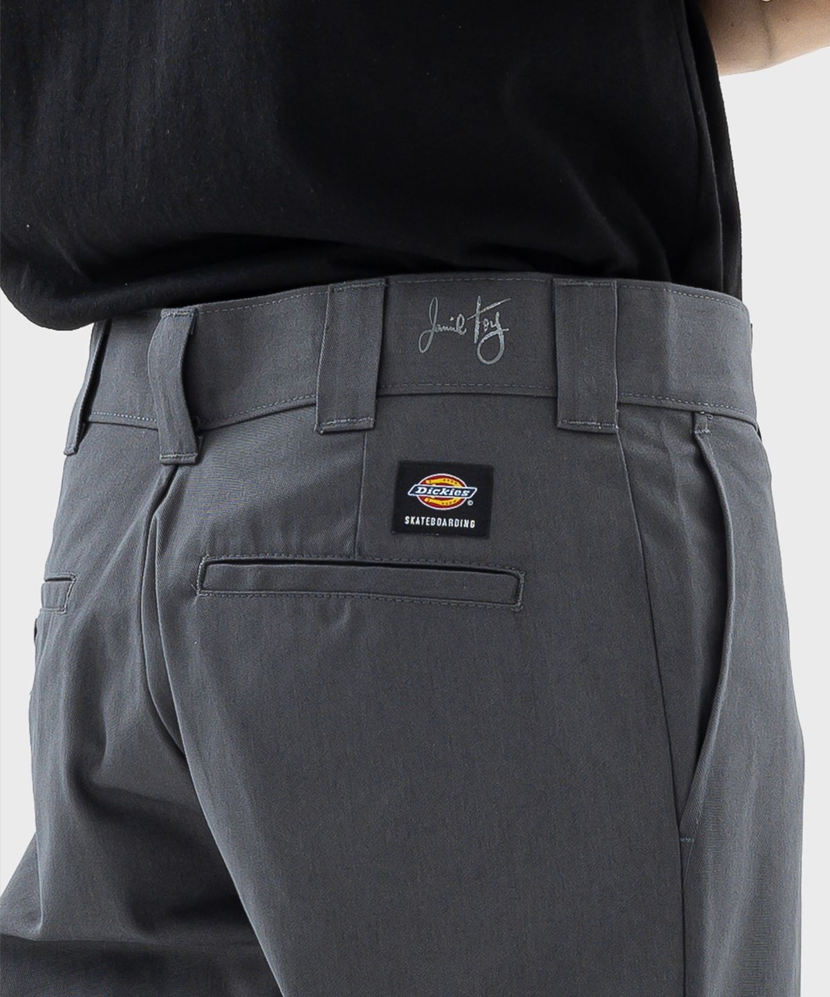 디키즈(DICKIES) 제이미 포이 루즈핏 팬츠 Charcoal