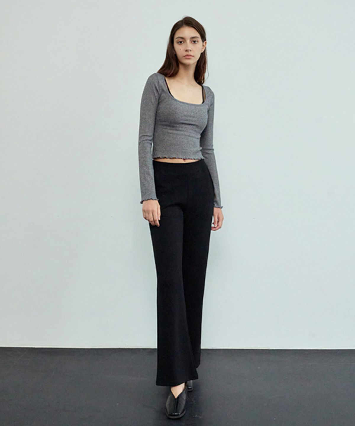 데비웨어(DEVIWEAR) 세미 부츠컷 밴딩 팬츠 DEVI-B0070-블랙