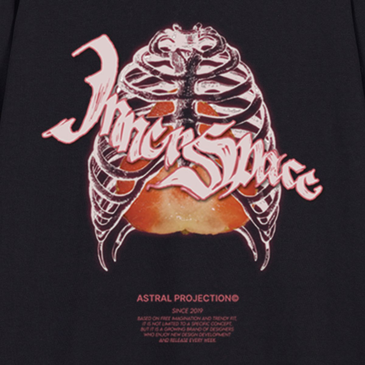 아스트랄 프로젝션(ASTRAL PROJECTION) 이너 스페이스  오버핏 롱 슬리브 티셔츠_차콜