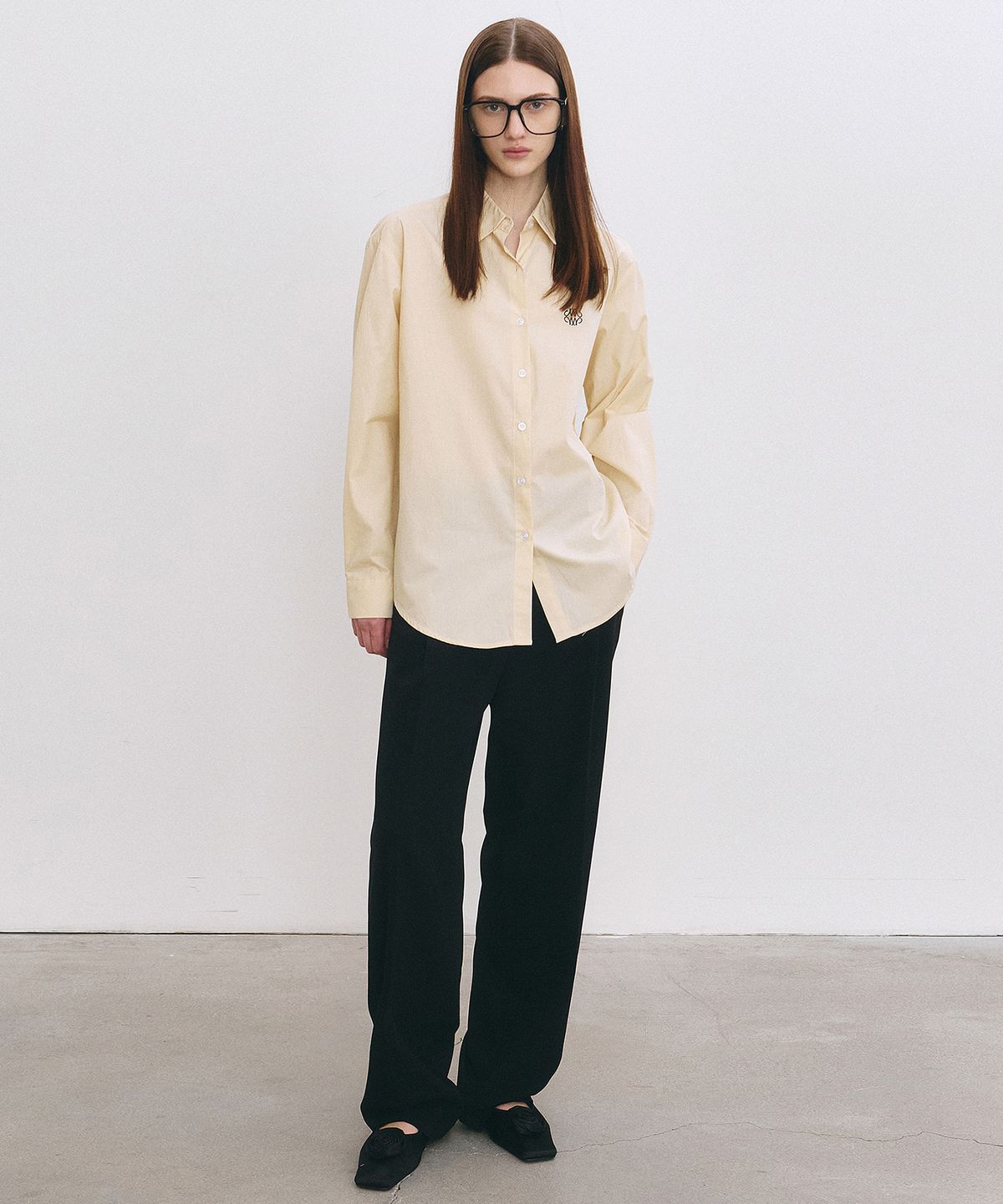 닉앤니콜(NICK&NICOLE) NICOLE OXFORD SYMBOL SHIRT_BEIGE