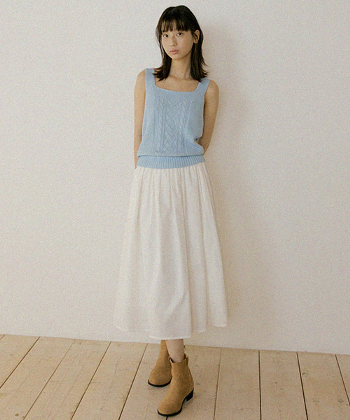 링서울(LINGSEOUL) whole garment knit sleeveless-sky