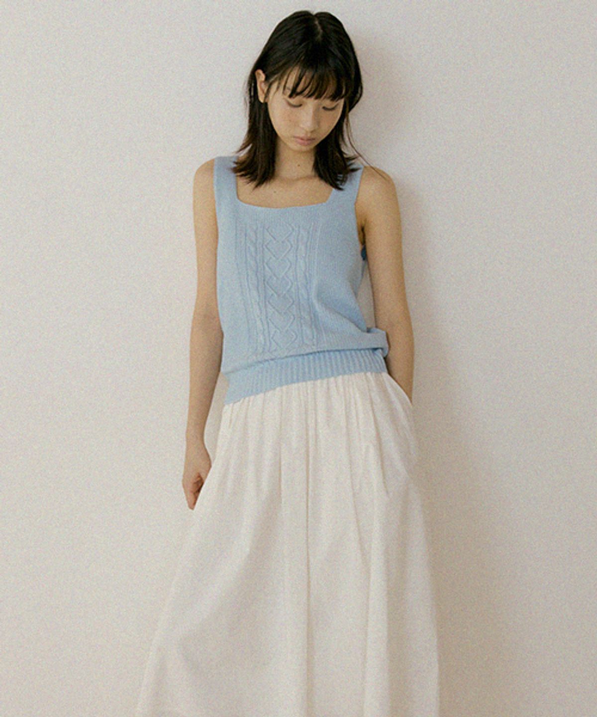 링서울(LINGSEOUL) whole garment knit sleeveless-sky