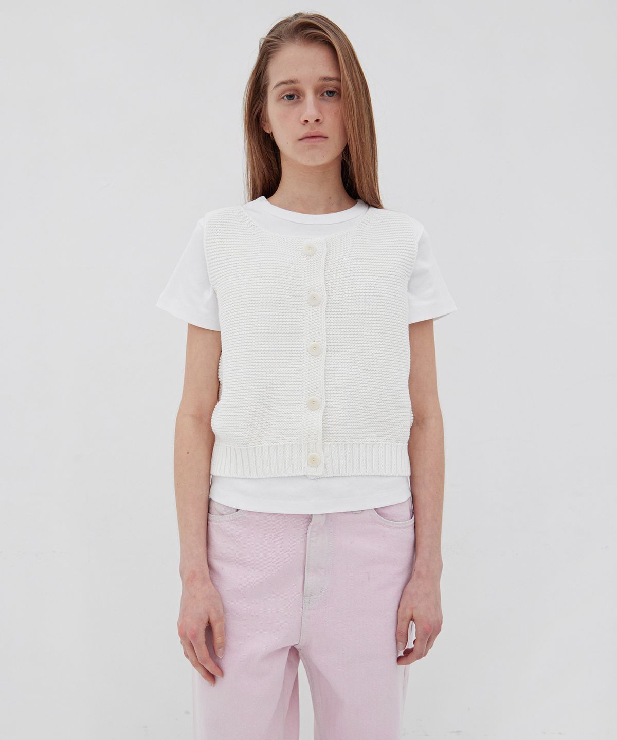 르바(LEVAR) Wale Reverse Knit Vest - White