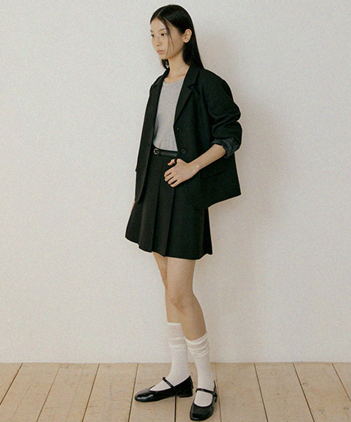 링서울(LINGSEOUL) three button short jacket-black