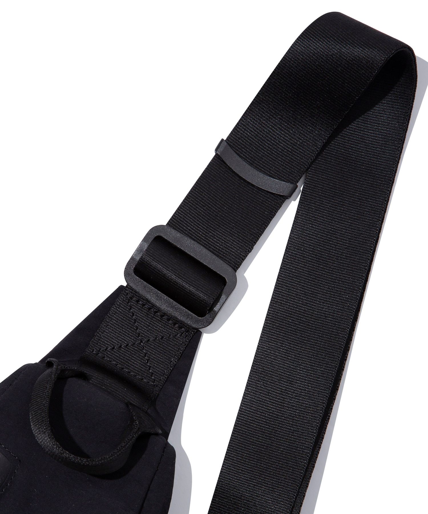 MUSINSA | COVERNAT City Hiker Sling Bag L Black