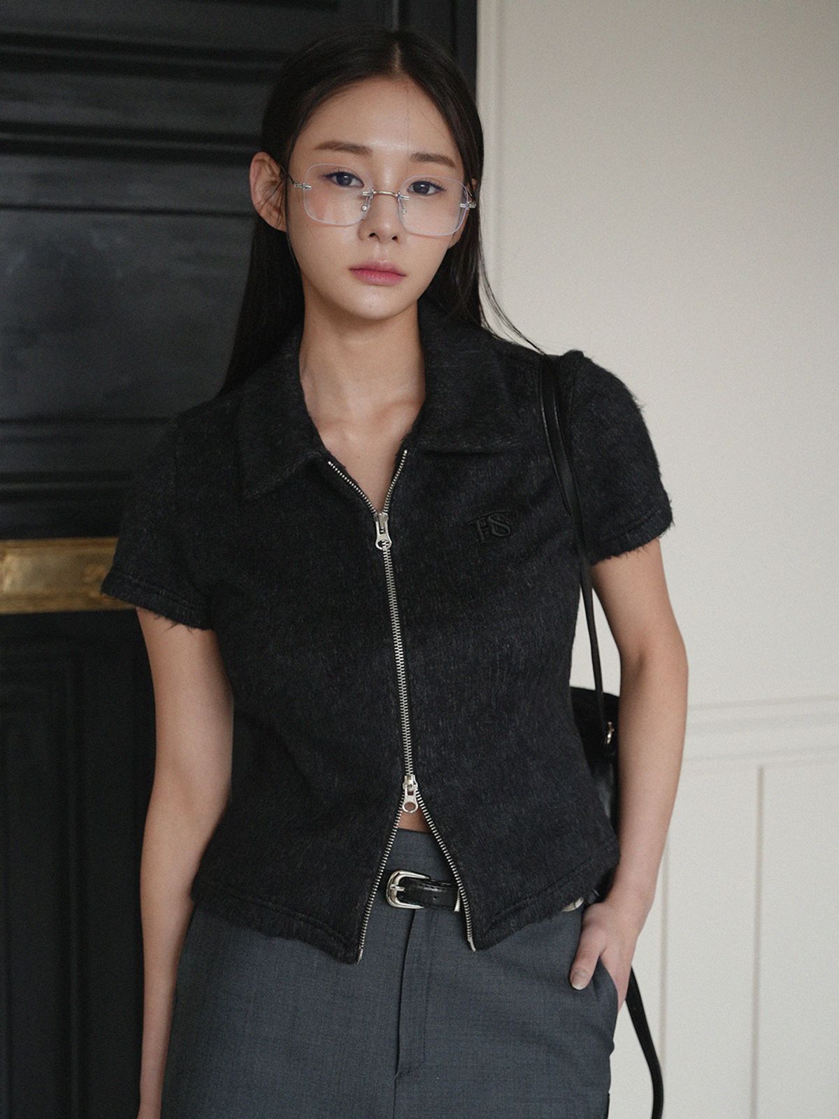 더블힙스(HHIPS) 퍼 집업 반팔가디건 (블랙)