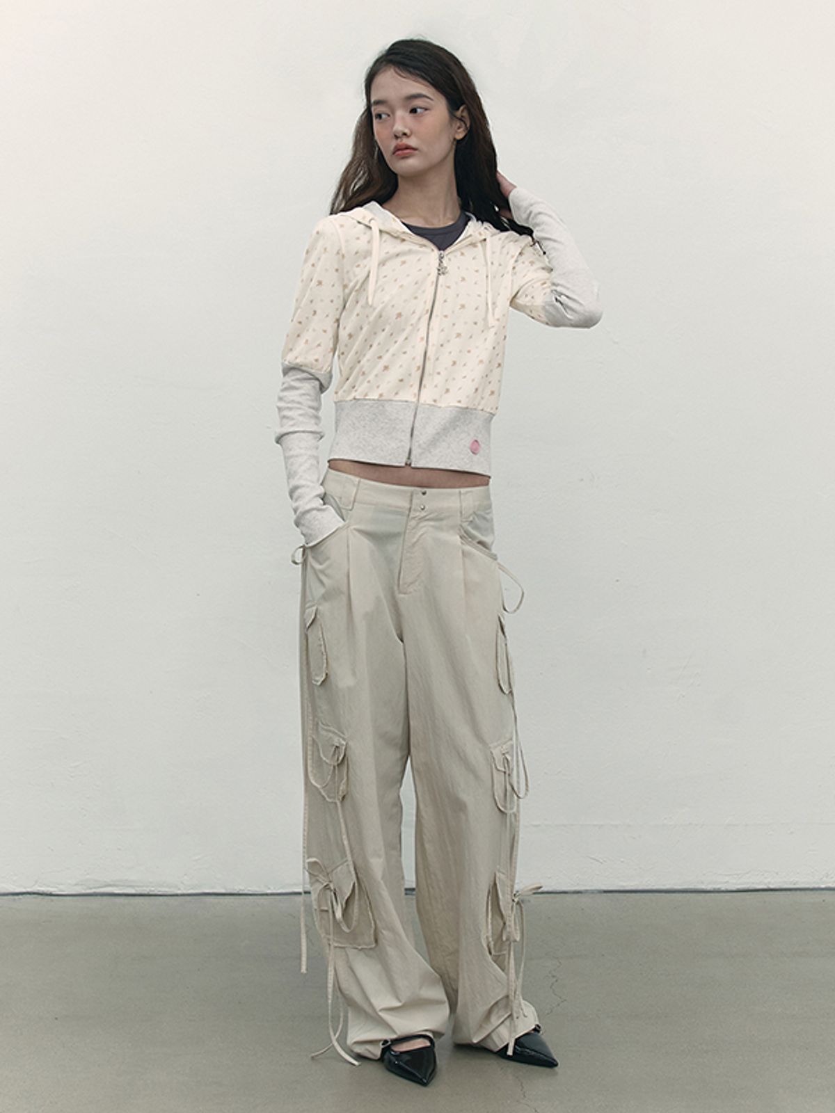 키르시(KIRSH) 부케 패턴 슬림핏 후드 집업 [아이보리]