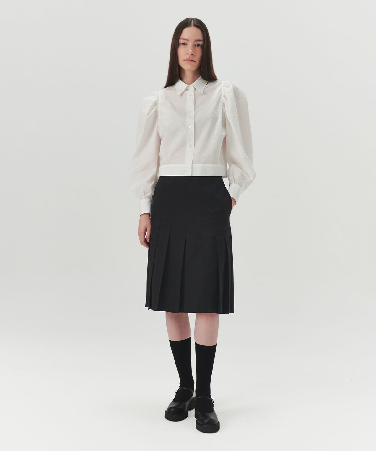 르바(LEVAR) See-Through Cropped Blouse - Off White