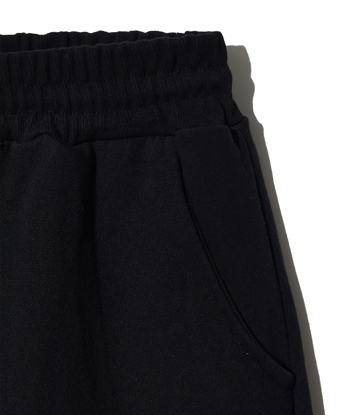 피스메이커(PIECE MAKER) TS LOGO BERMUDA SWEAT PANTS (BLACK)