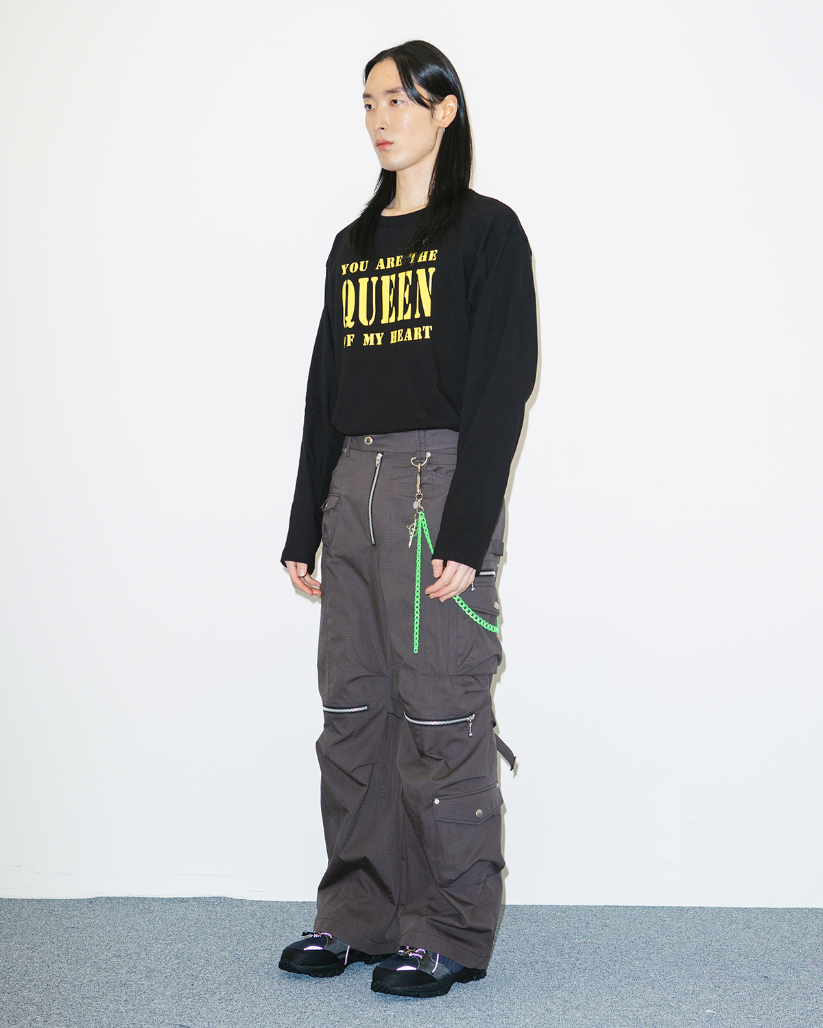 조거쉬(JOEGUSH) Queen Lyrics L/S (Black)