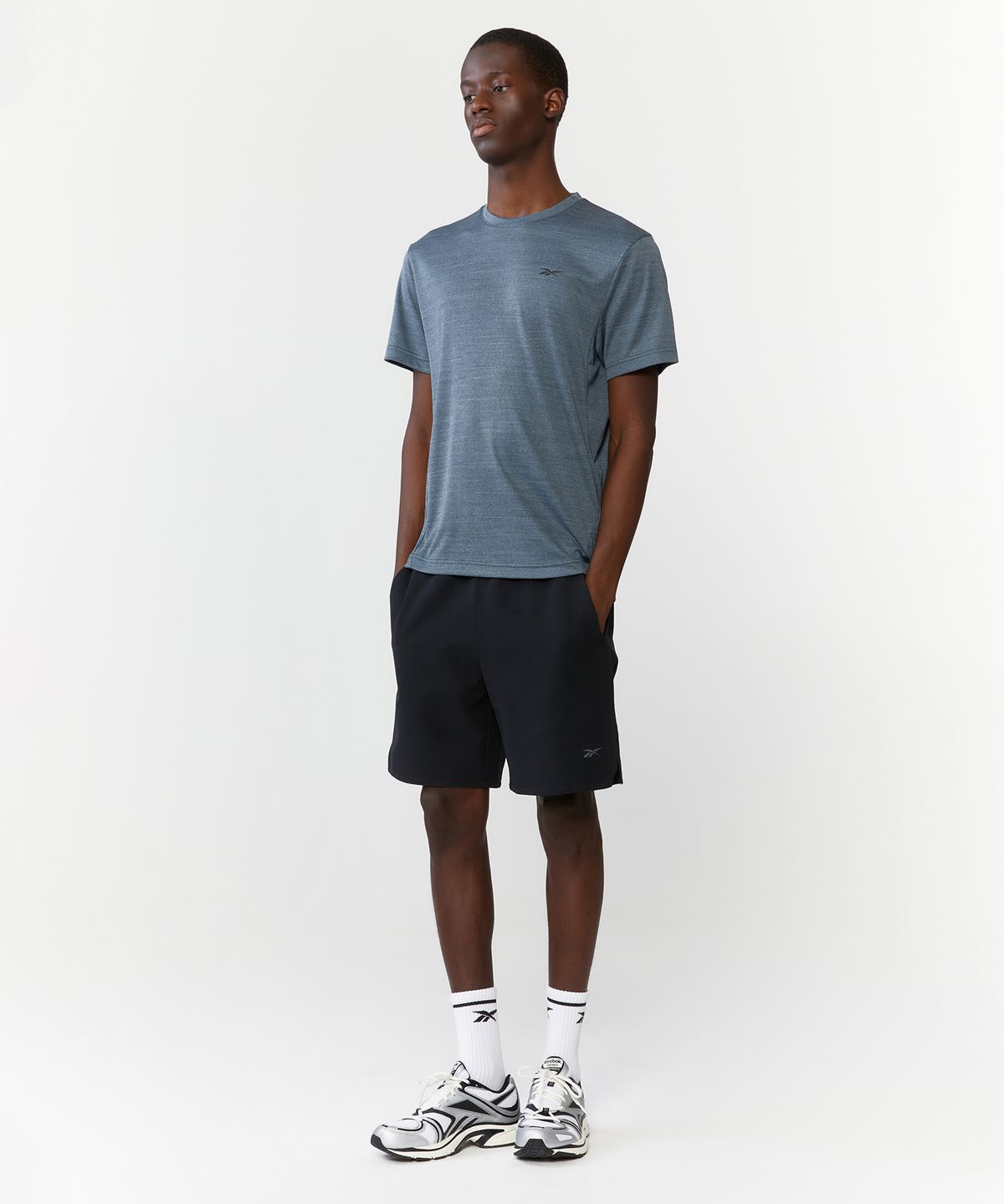 리복(REEBOK) Athlete Fresh 2.0 티셔츠 - 블랙 / 100075792