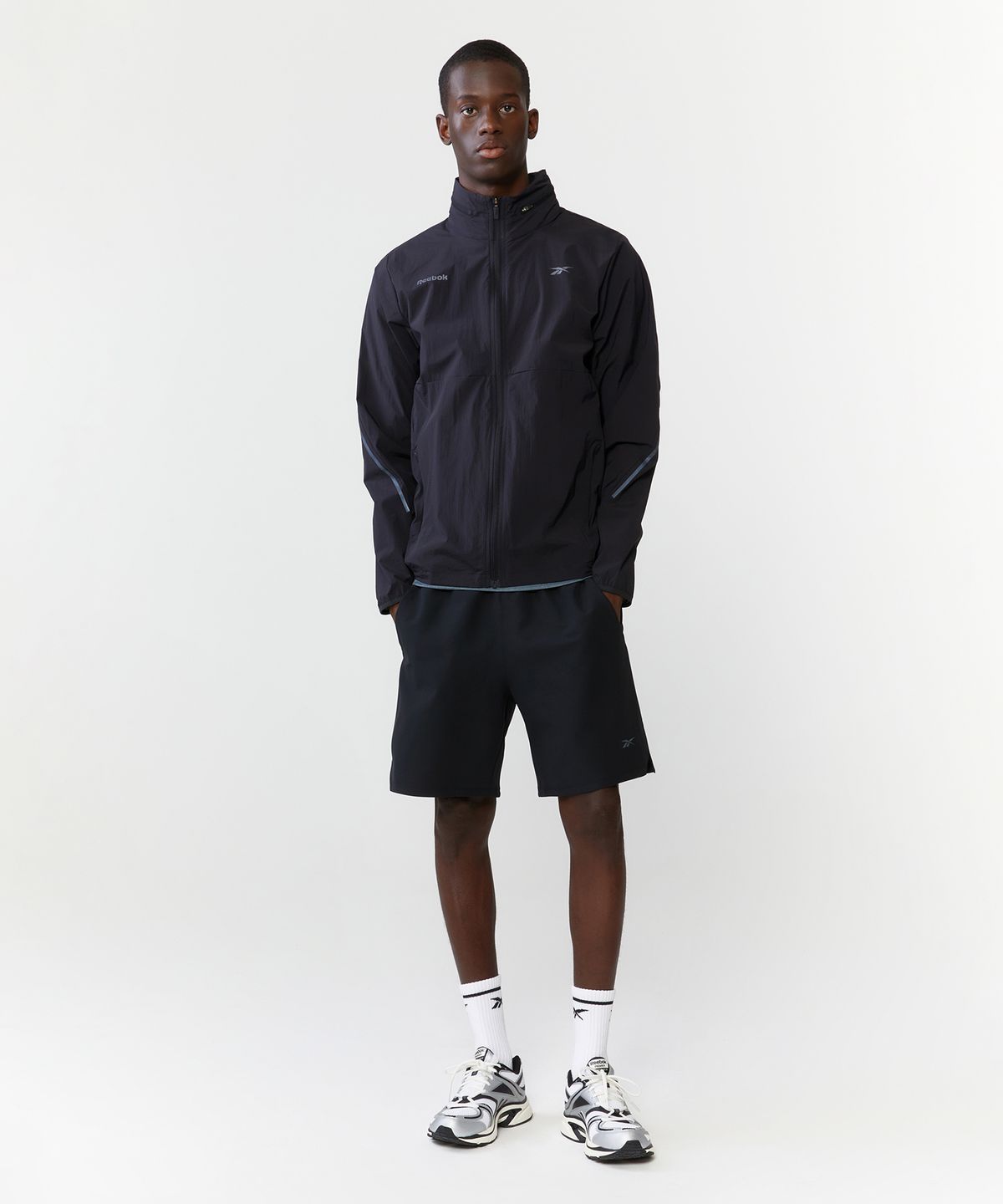 리복(REEBOK) STRENGTH 4.0 쇼츠 - 블랙 / 100075796
