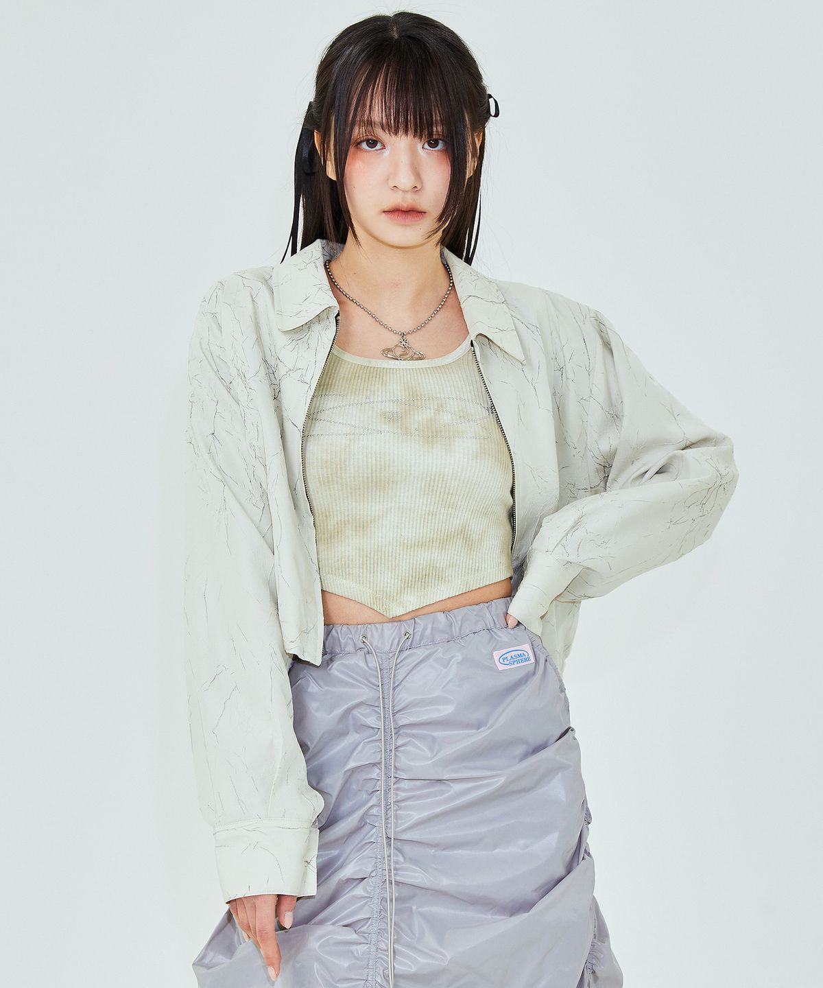 플라즈마스페어(PLASMA SPHERE) CRACK JUMPER IN CREAM(크롭 블루종)