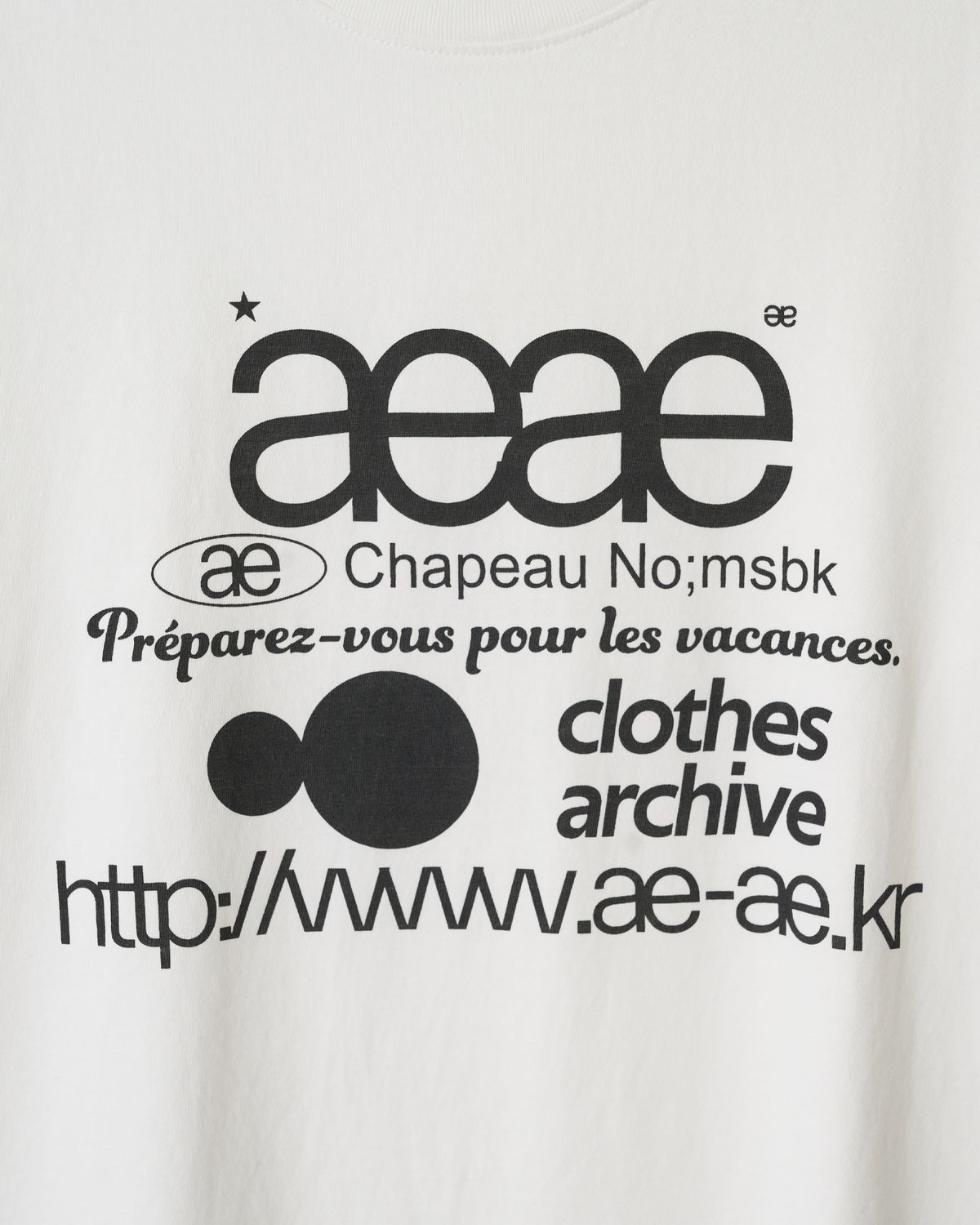 에이이에이이(AEAE) WEB LOGO T-SHIRTS [WHITE]