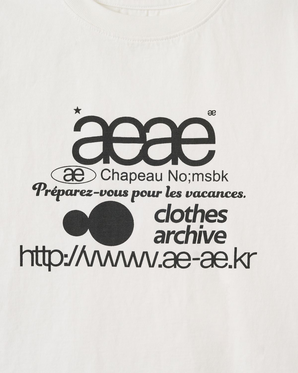 에이이에이이(AEAE) WEB LOGO CROP T-SHIRTS [WHITE]
