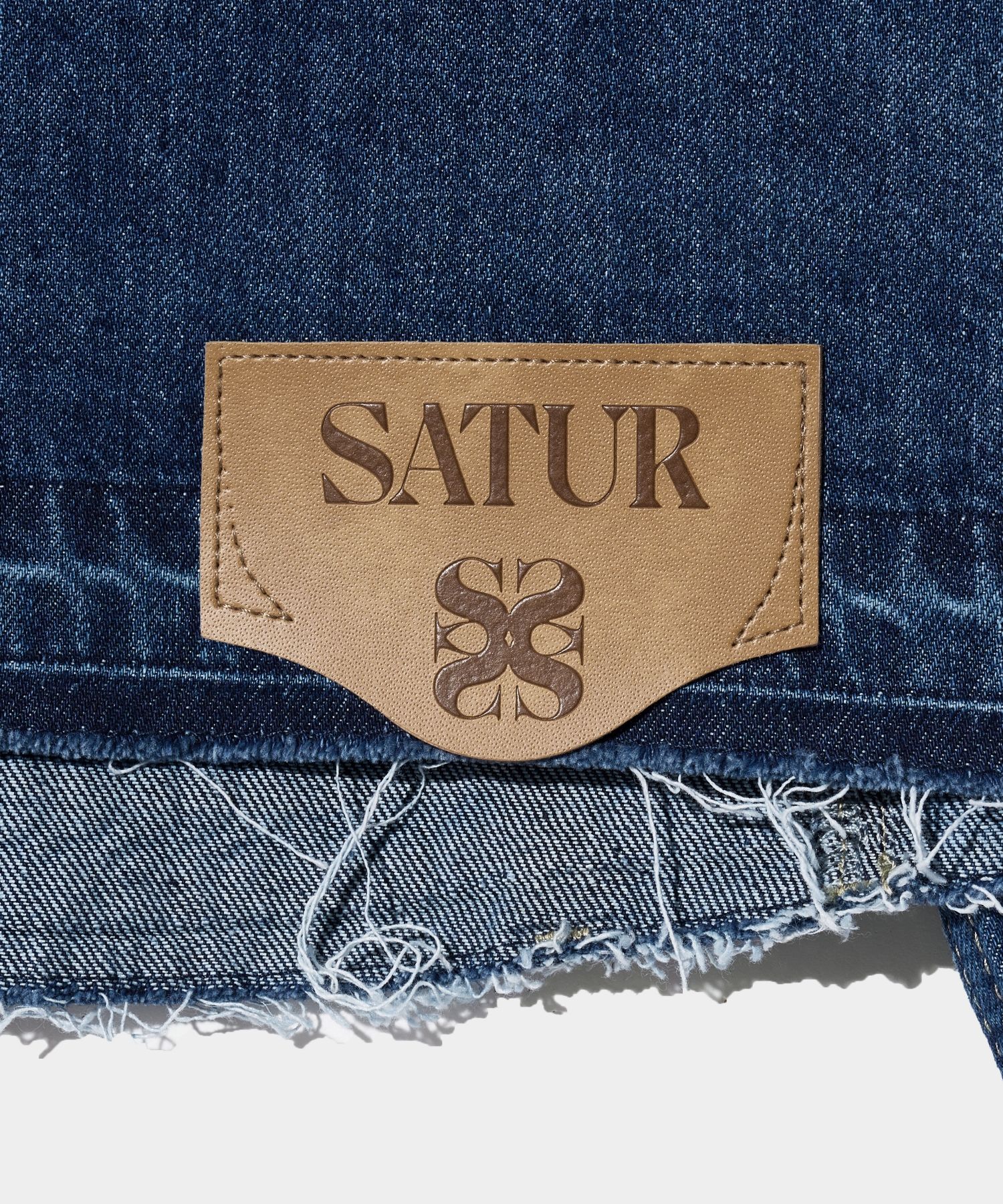 [男女用]★SATUR★Gabon Washed Denim Trucker Jacket★デニム ☆送料・関税込☆SATUR☆Gabon Washed Denim Trucker Jacket☆