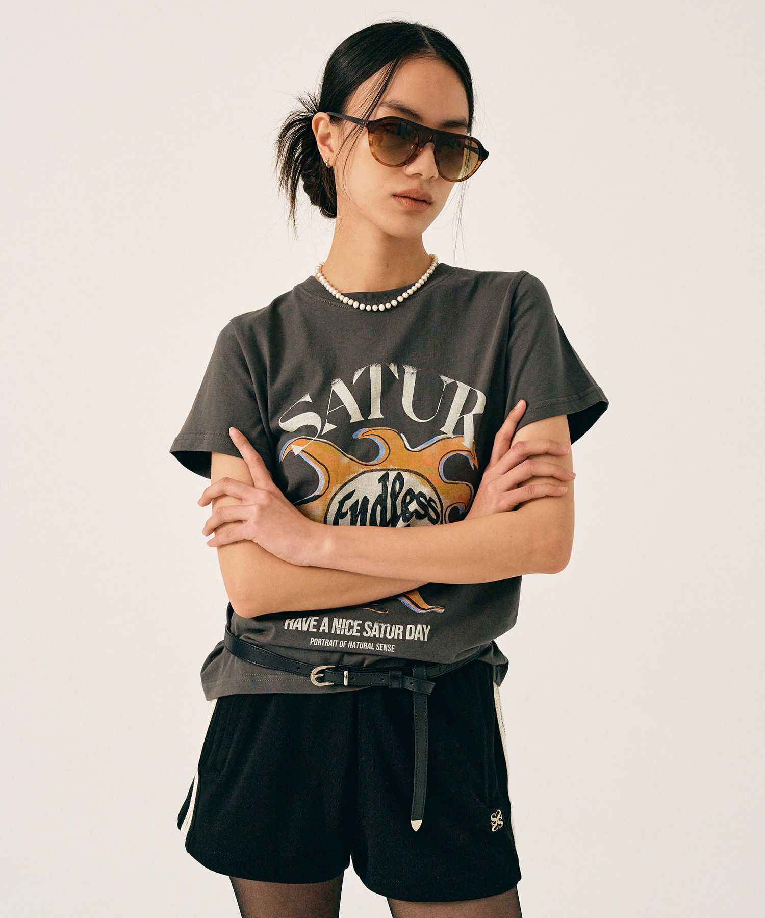 MUSINSA | SATUR (W) Sun Retro Graphic Short Sleeve T-shirt