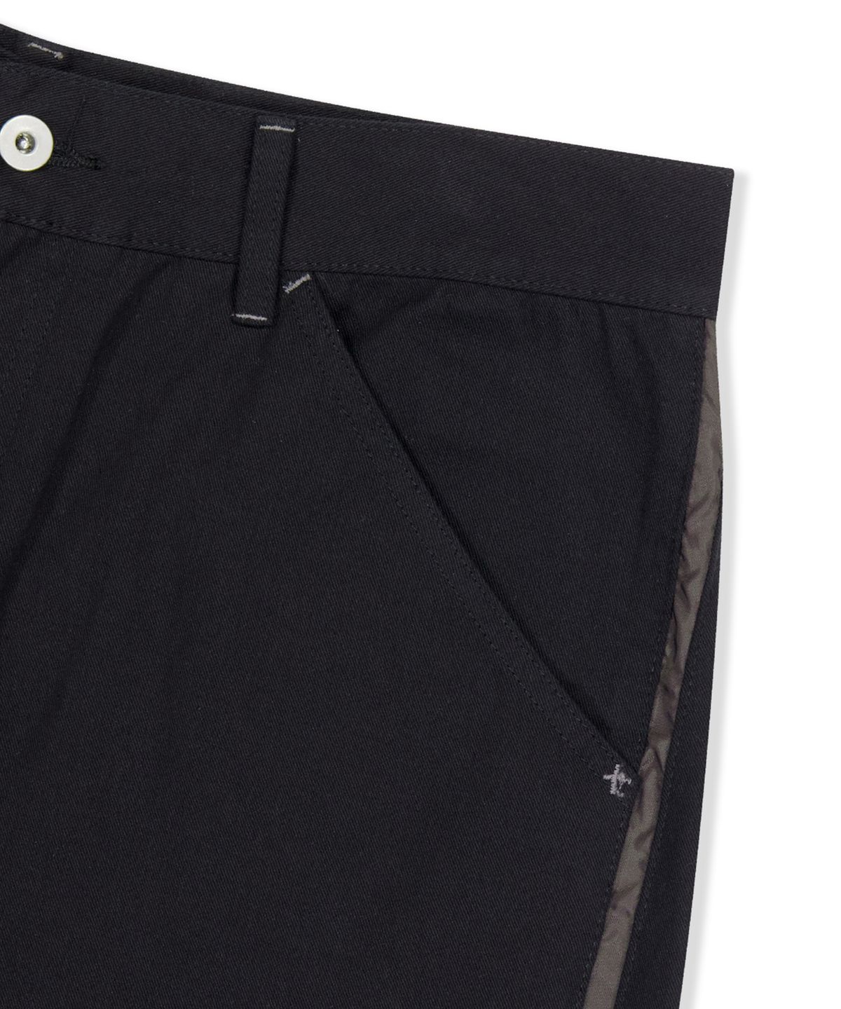 예스아이씨(YESEYESEE) Paneled Chino Pants Black