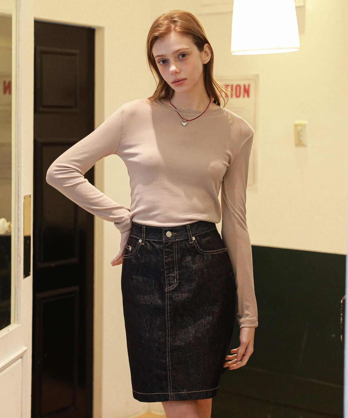 로시로우(LOSSYROW) Lossy Slim Long Sleeve Beige