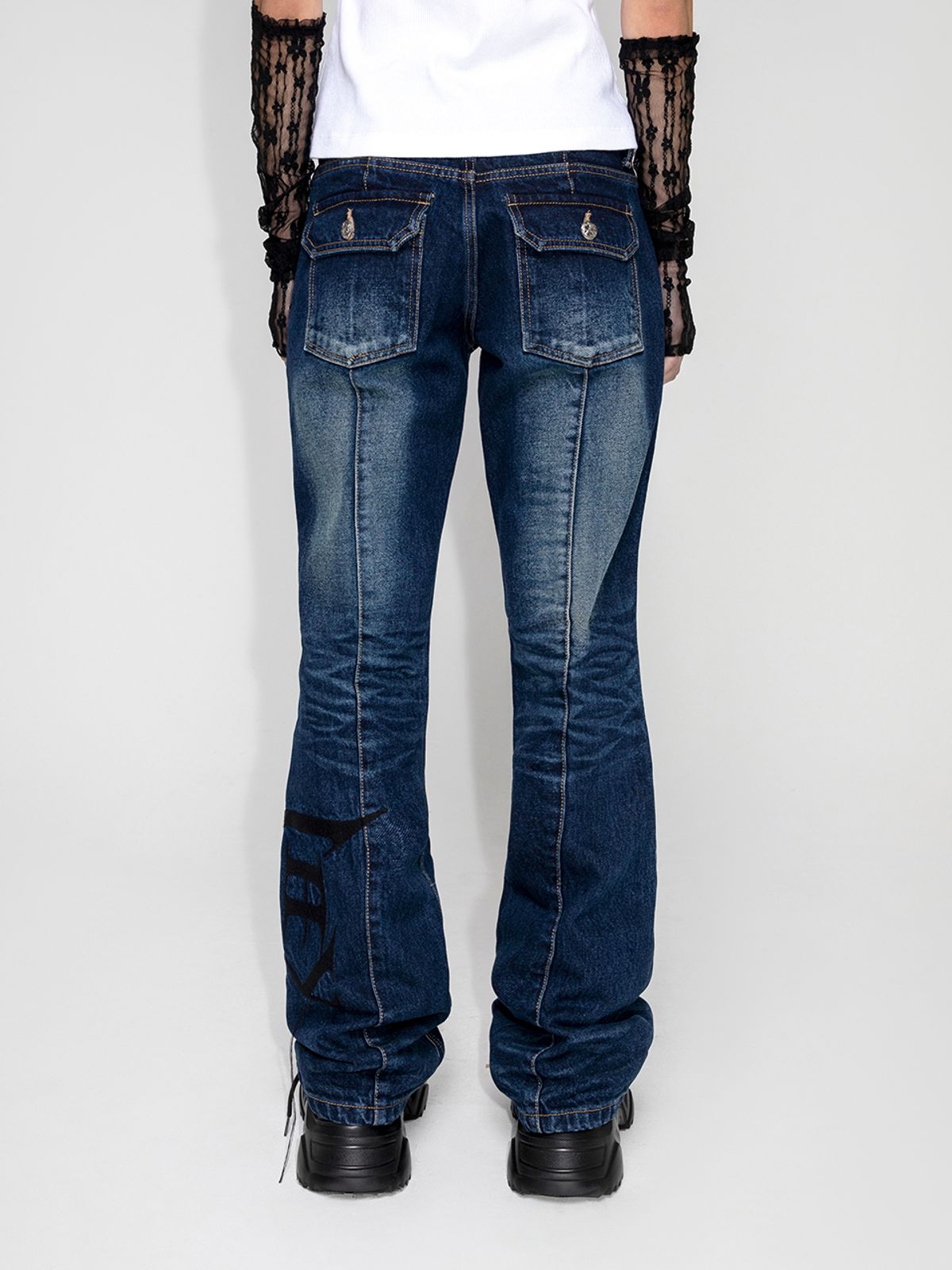 와이이이엘(YEEL) SIDE LOGO BOOTS CUT PANTS BLUE