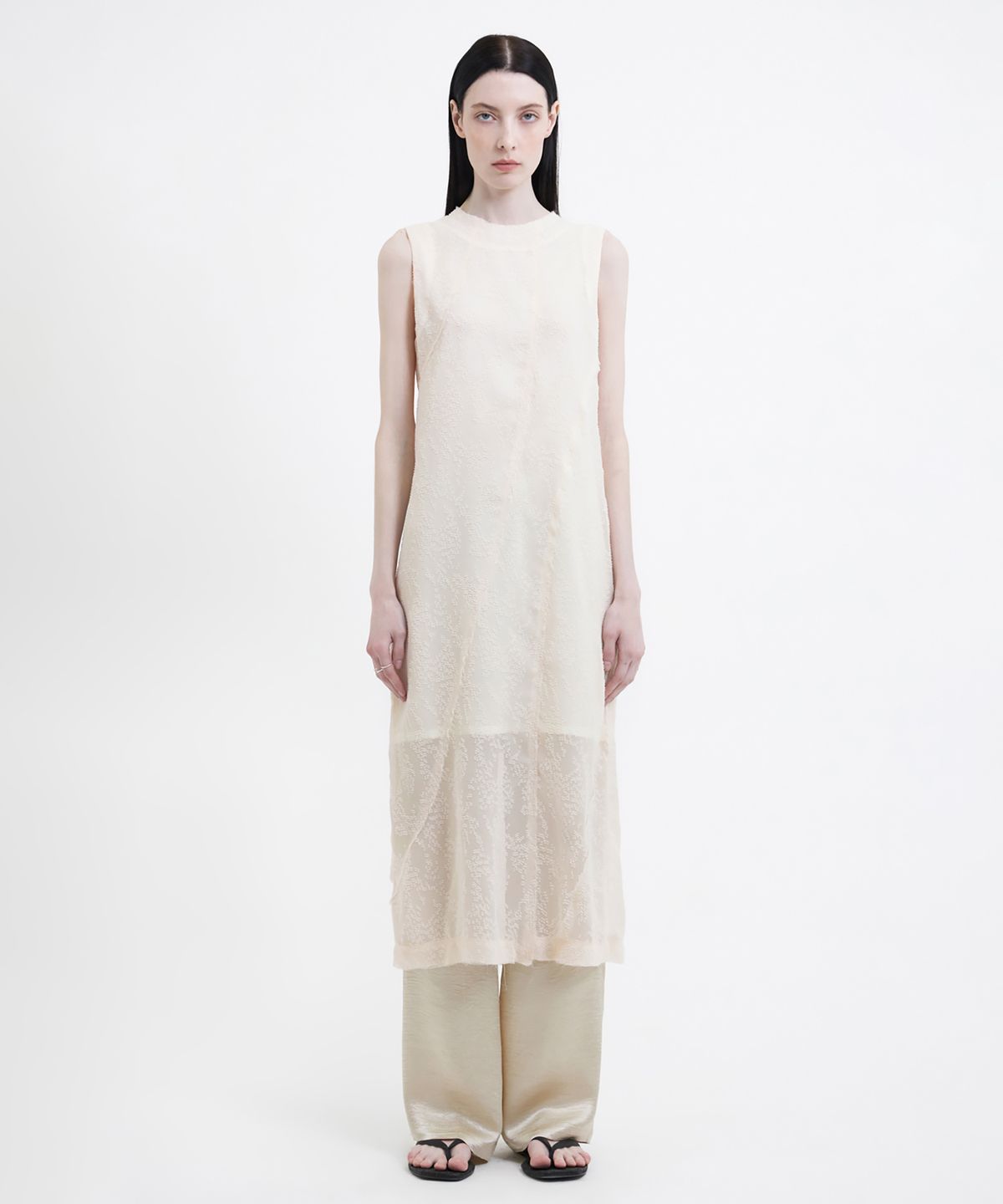유스(YOUTH) Row-Edge Dress - Ivory