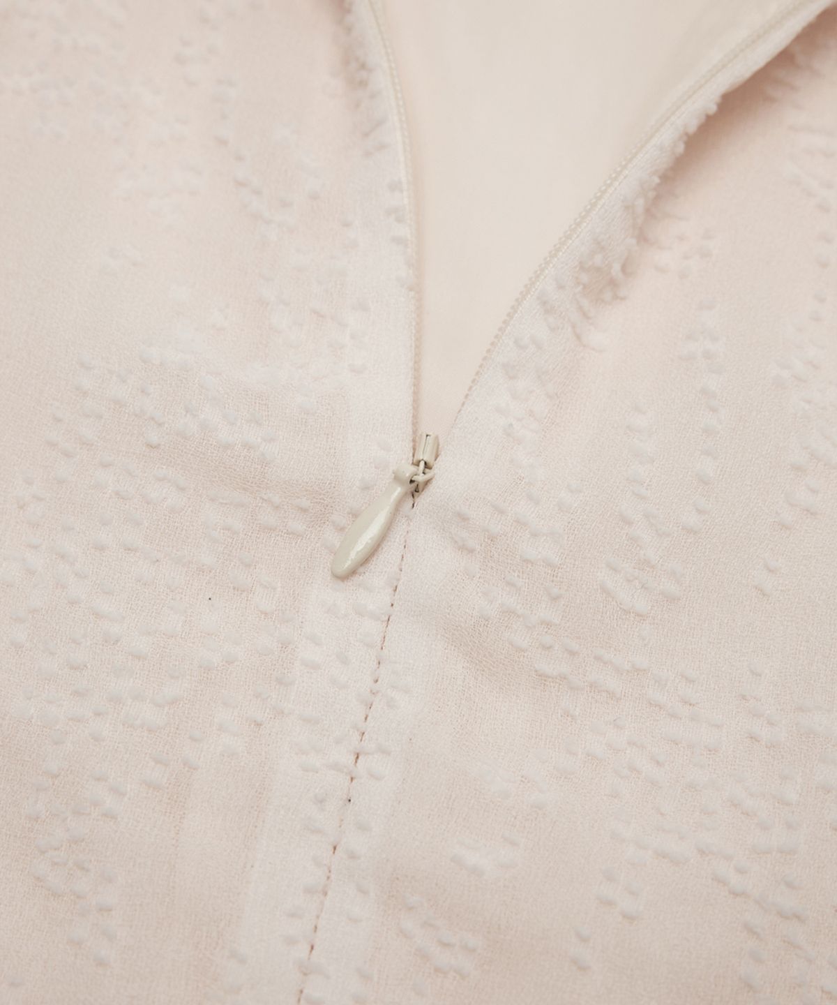 유스(YOUTH) Row-Edge Dress - Ivory