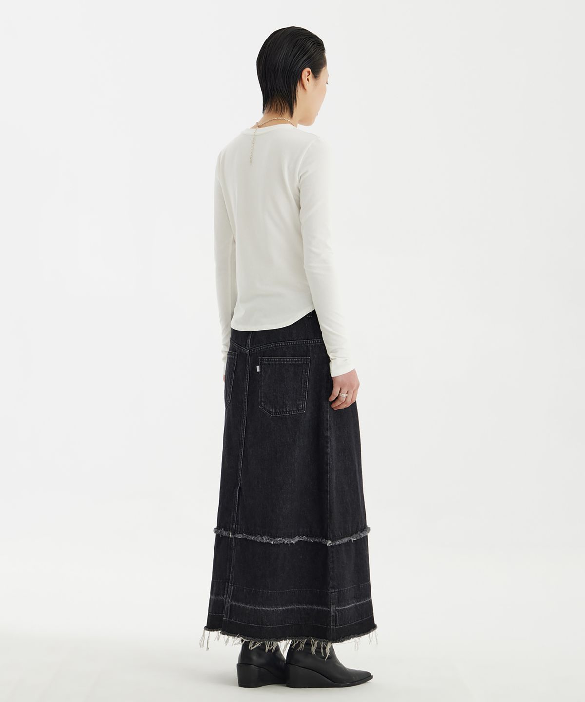 유스(YOUTH) Shirring L/S T-Shirt - White