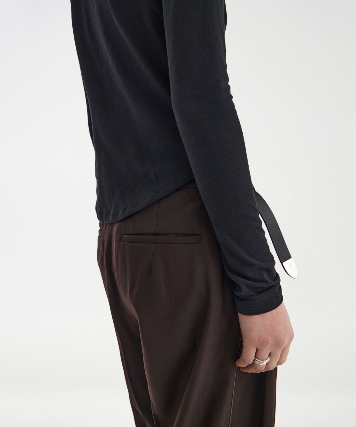 유스(YOUTH) Shirring L/S T-Shirt - Black