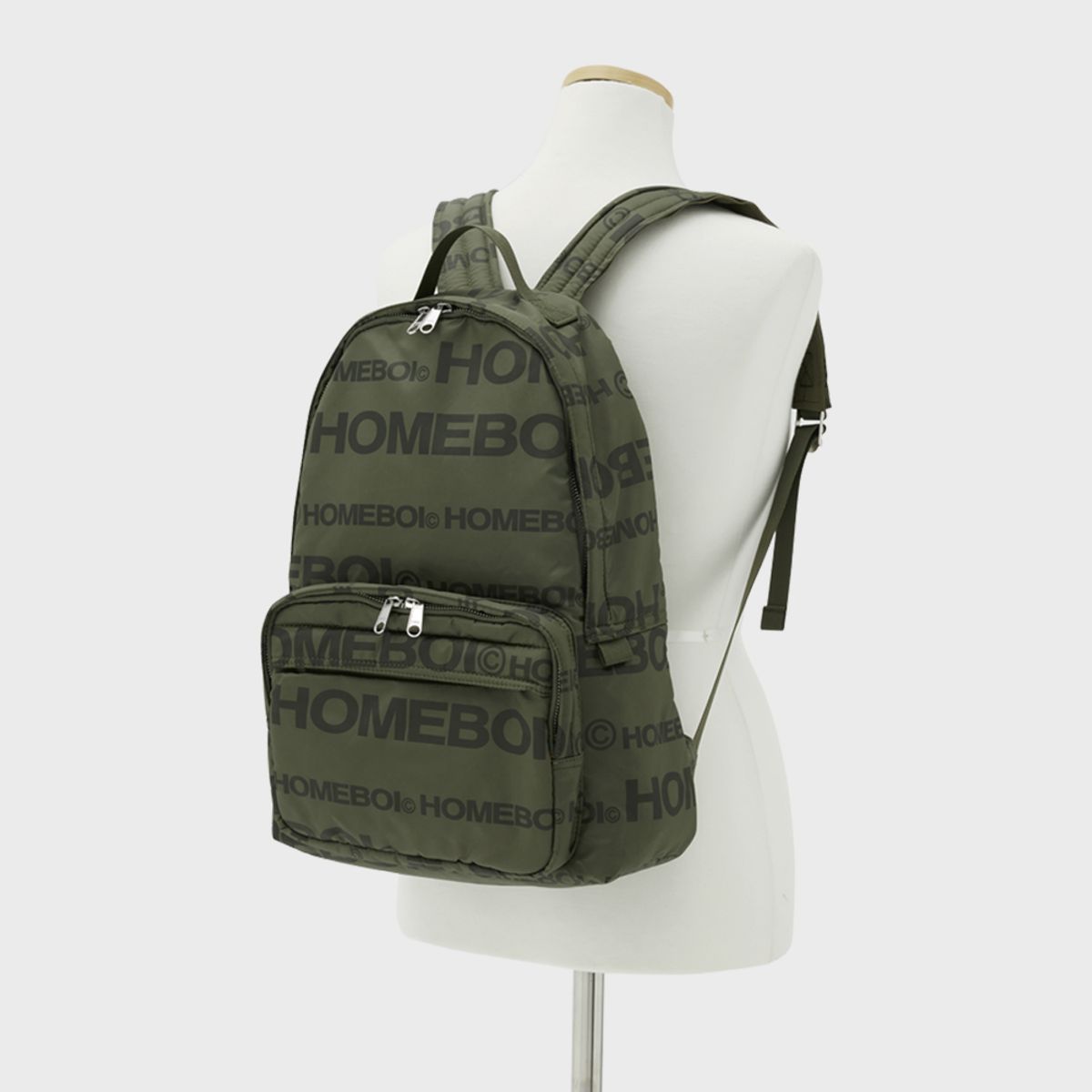 홈보이스포츠클럽(HOMEBOI SPORT CLUB) logo backpack (로고백팩) - satin khaki