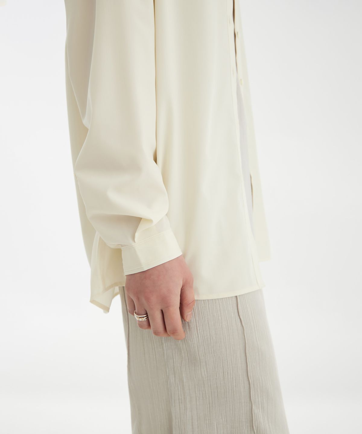 유스(YOUTH) Cut-Off Loosed Shirt - Ivory