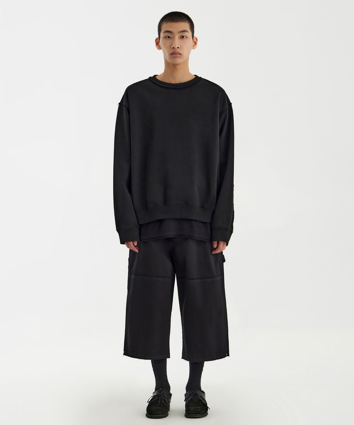 유스(YOUTH) Cut-Off Sweatshirt  - Black