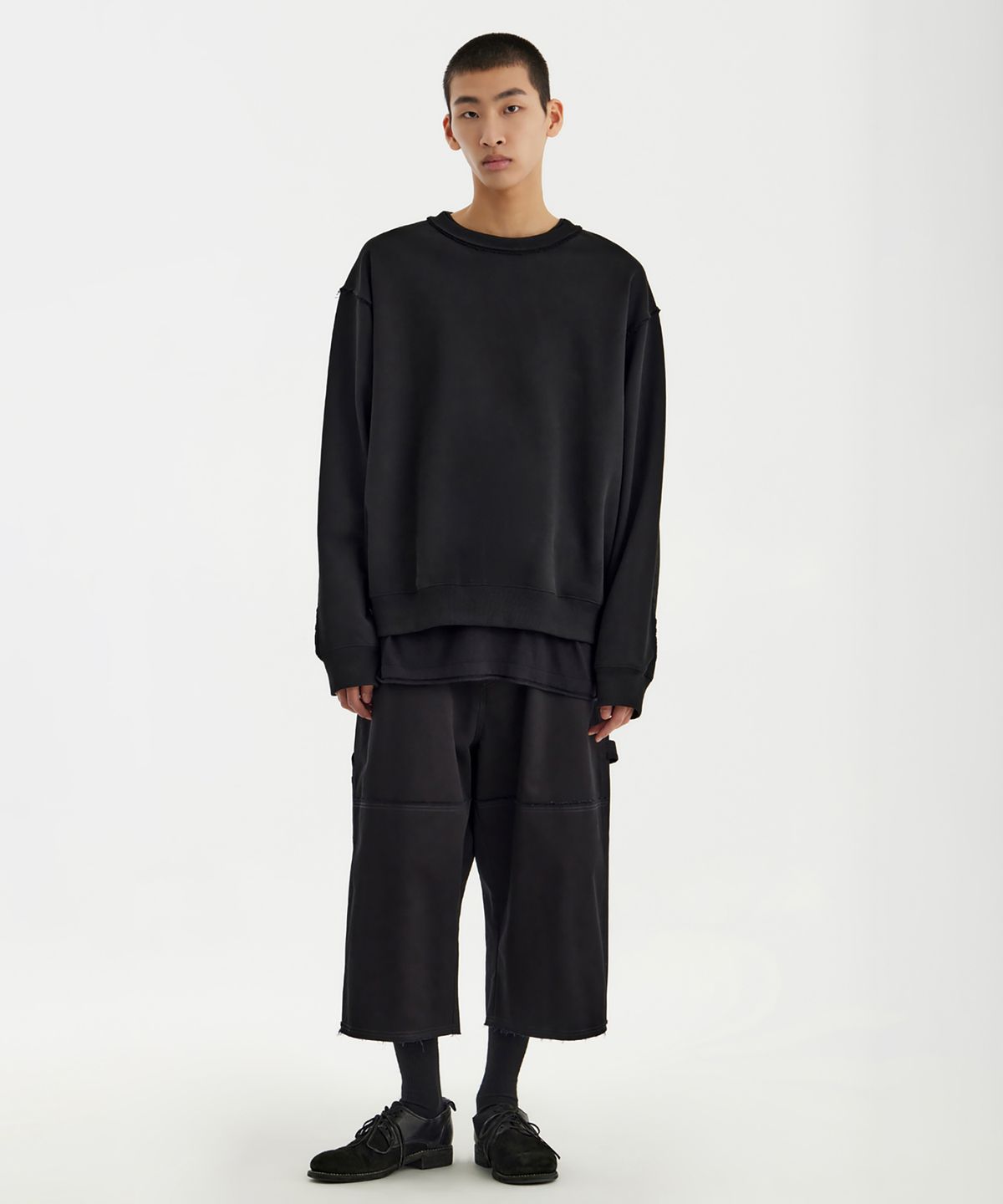 유스(YOUTH) Cut-Off Sweatshirt  - Black