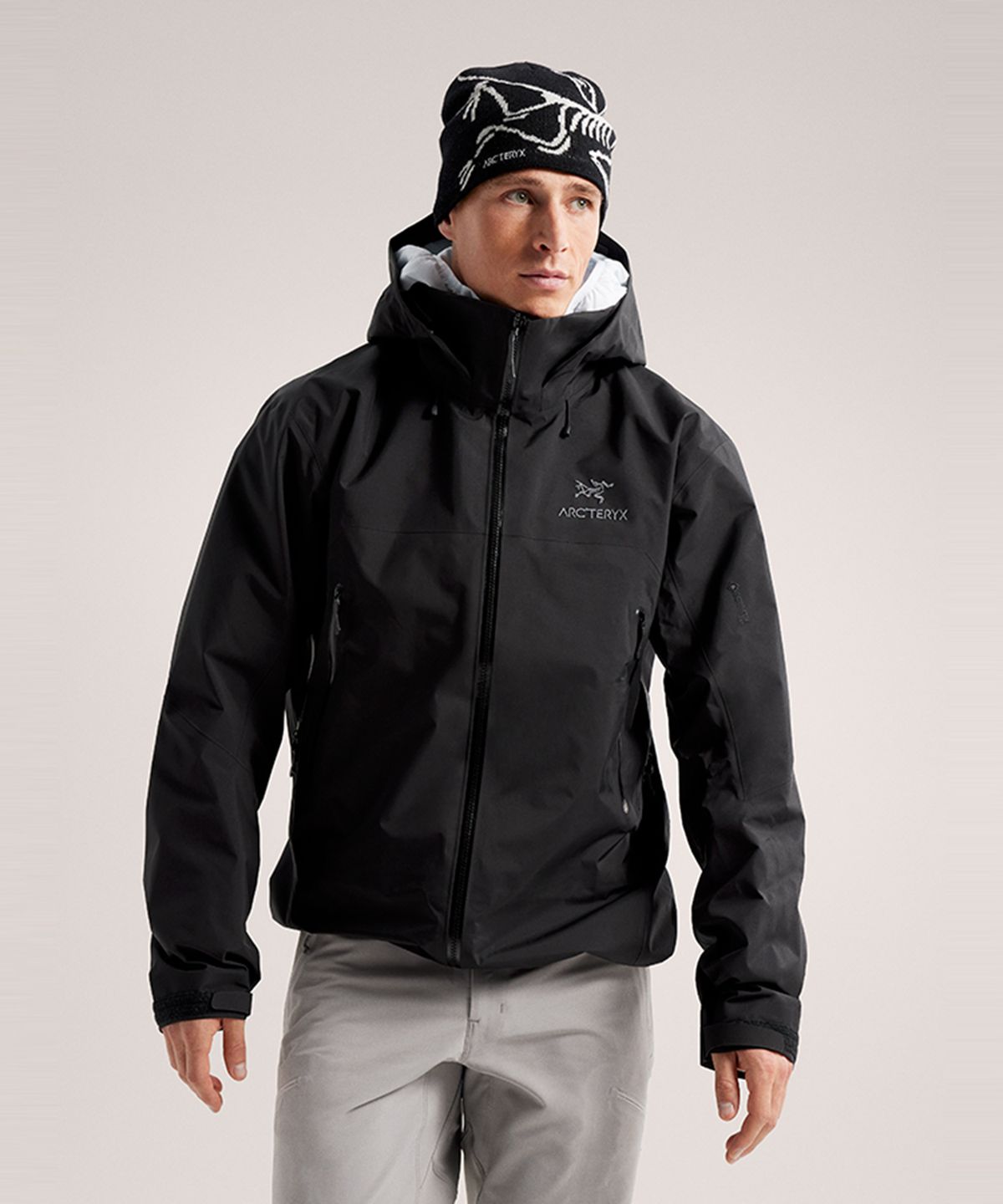 아크테릭스(ARCTERYX) 베타 AR 재킷 남성 - BLACK / AJOSMX7082