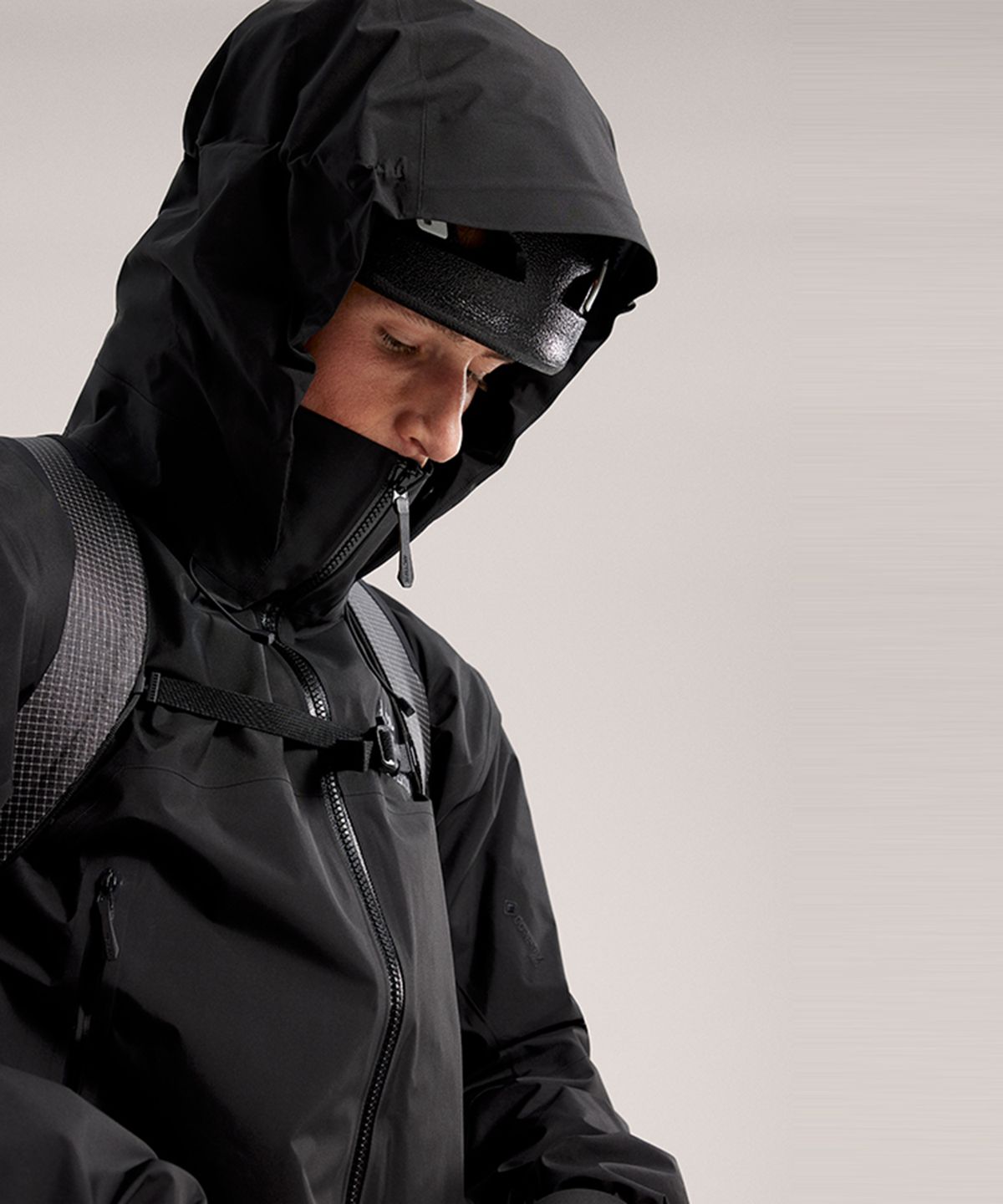 아크테릭스(ARCTERYX) 베타 AR 재킷 남성 - BLACK / AJOSMX7082